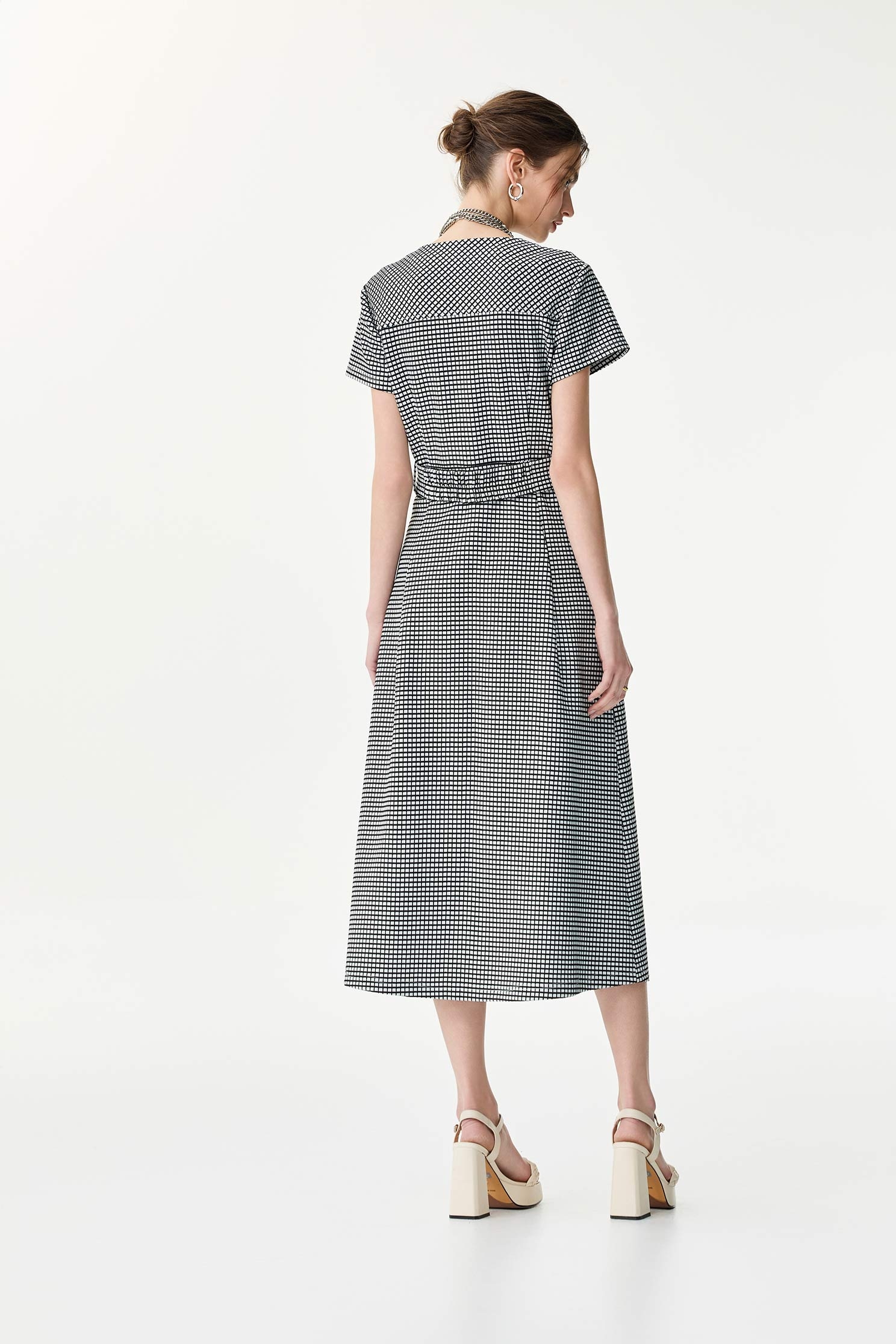 Short Sleeve Plaid Button Front DressShort Sleeve Plaid Button Front Dress,Dresses,Season (SS) Look,Belts,Maxi dresses,Black dresses