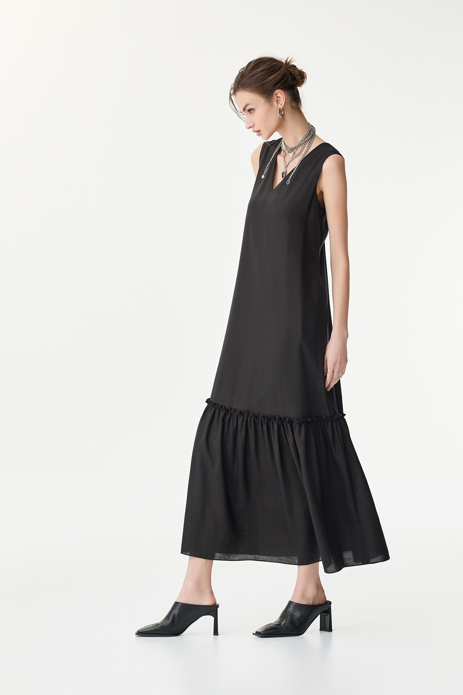 Sleeveless Linen Maxi DressSleeveless Linen Maxi Dress,V-neck dresses,Dresses,Season (SS) Look,Maxi dresses,Black dresses