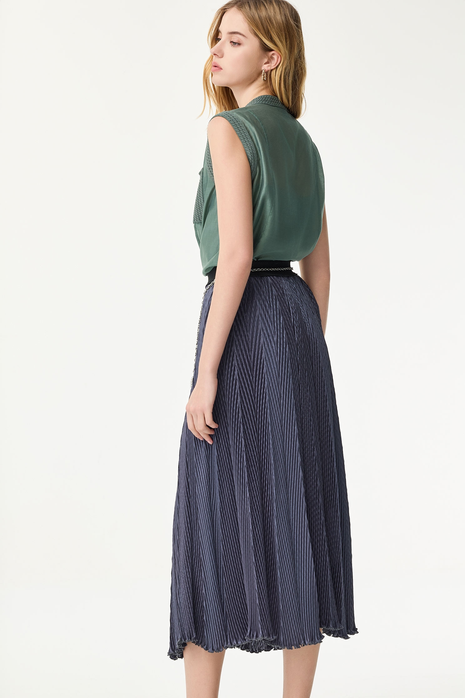 Button Front Rib Trim Detail VestButton Front Rib Trim Detail Vest,sleeveless tops,Season (SS) Look,Valentine,sleeveless tops,upperclass,Knitted,Knitted tops
