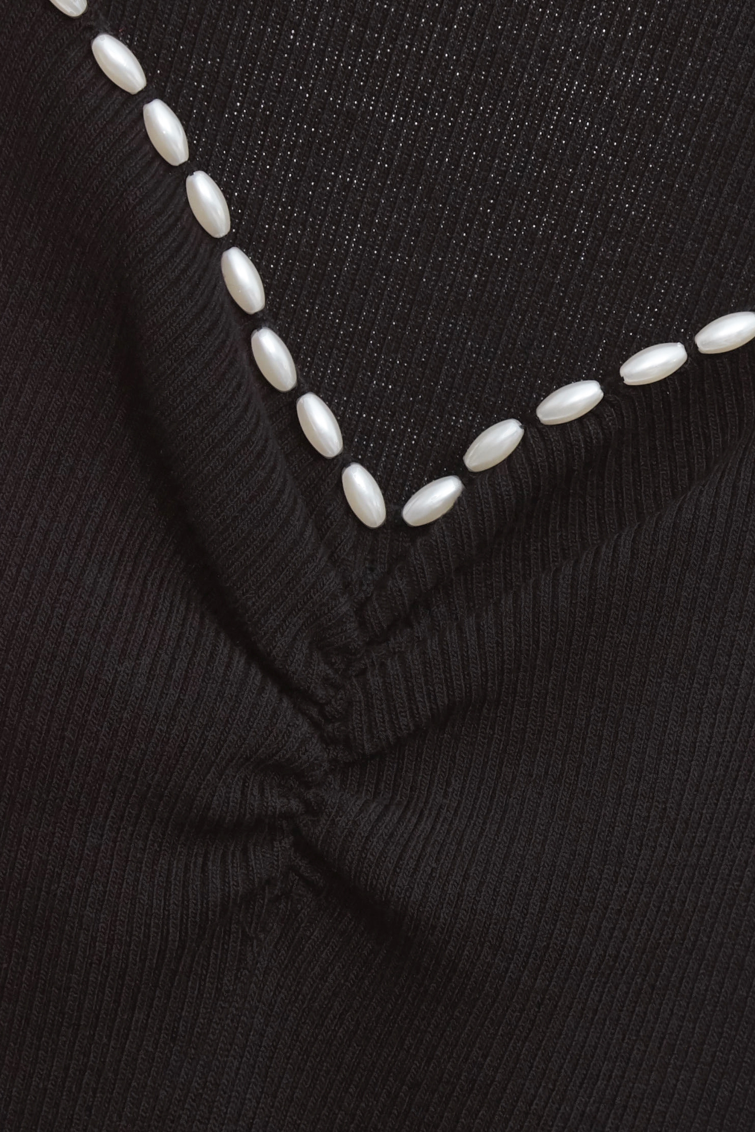 Heart Shape Pearl Detail Knit Vest,sleeveless tops,Season (SS) Look,sleeveless tops,Knitted,Knitted tops,Black tops