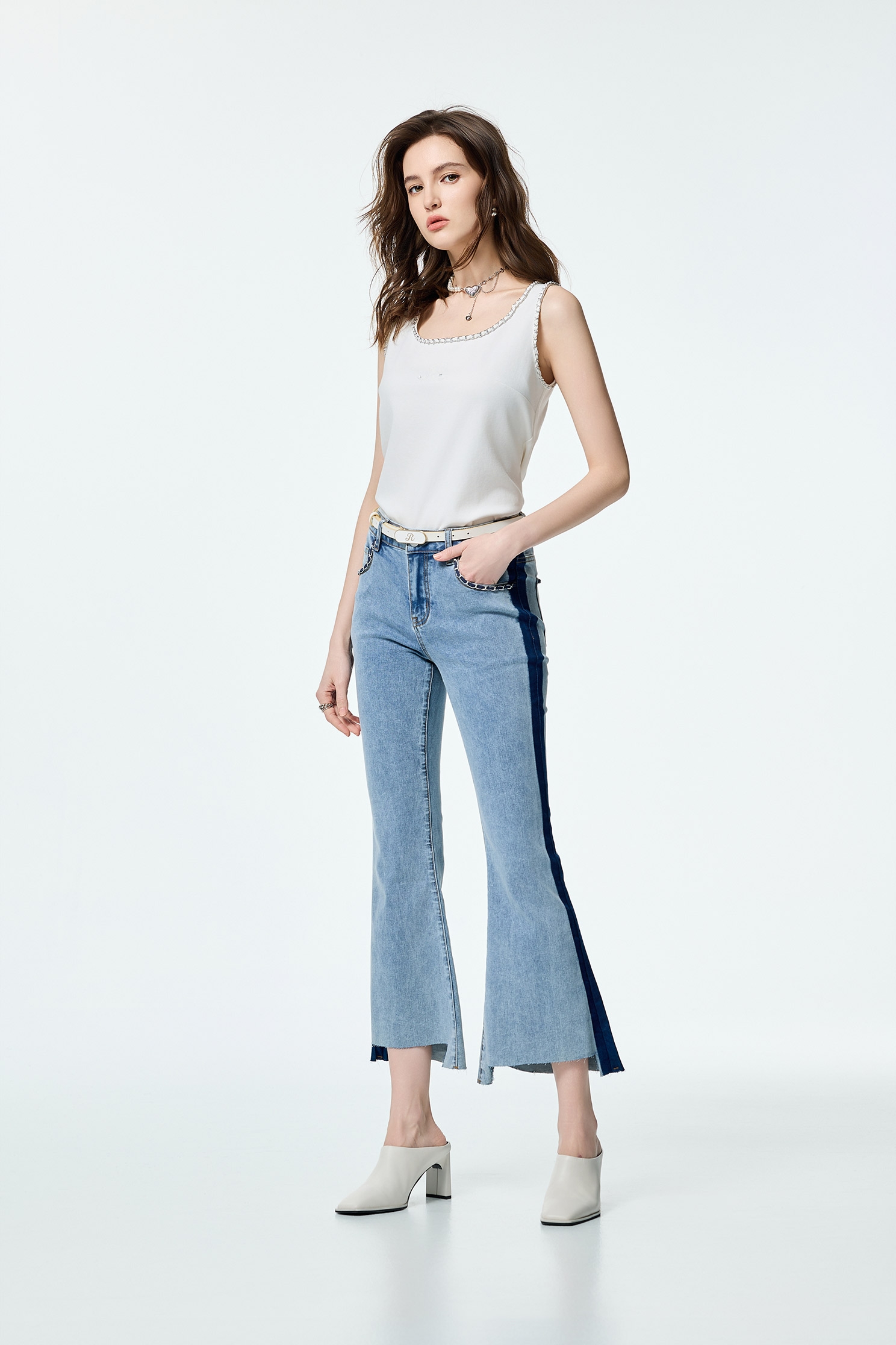 Chain Accessory Trim Detail Tank TopChain Accessory Trim Detail Tank Top,sleeveless tops,Season (SS) Look,White tops,Embroidered,sleeveless tops