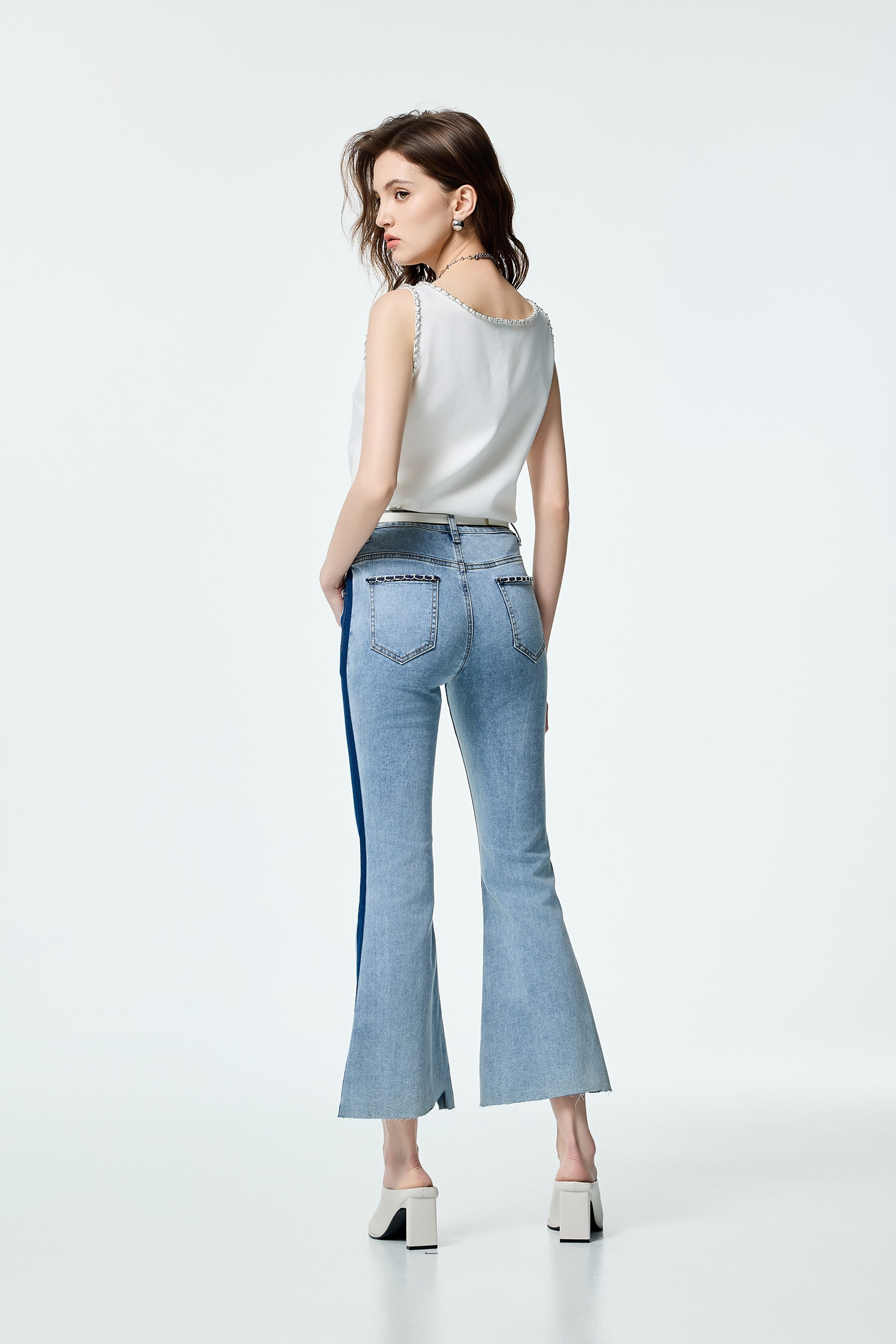 Chain Accessory Trim Detail Tank TopChain Accessory Trim Detail Tank Top,sleeveless tops,Season (SS) Look,White tops,Embroidered,sleeveless tops