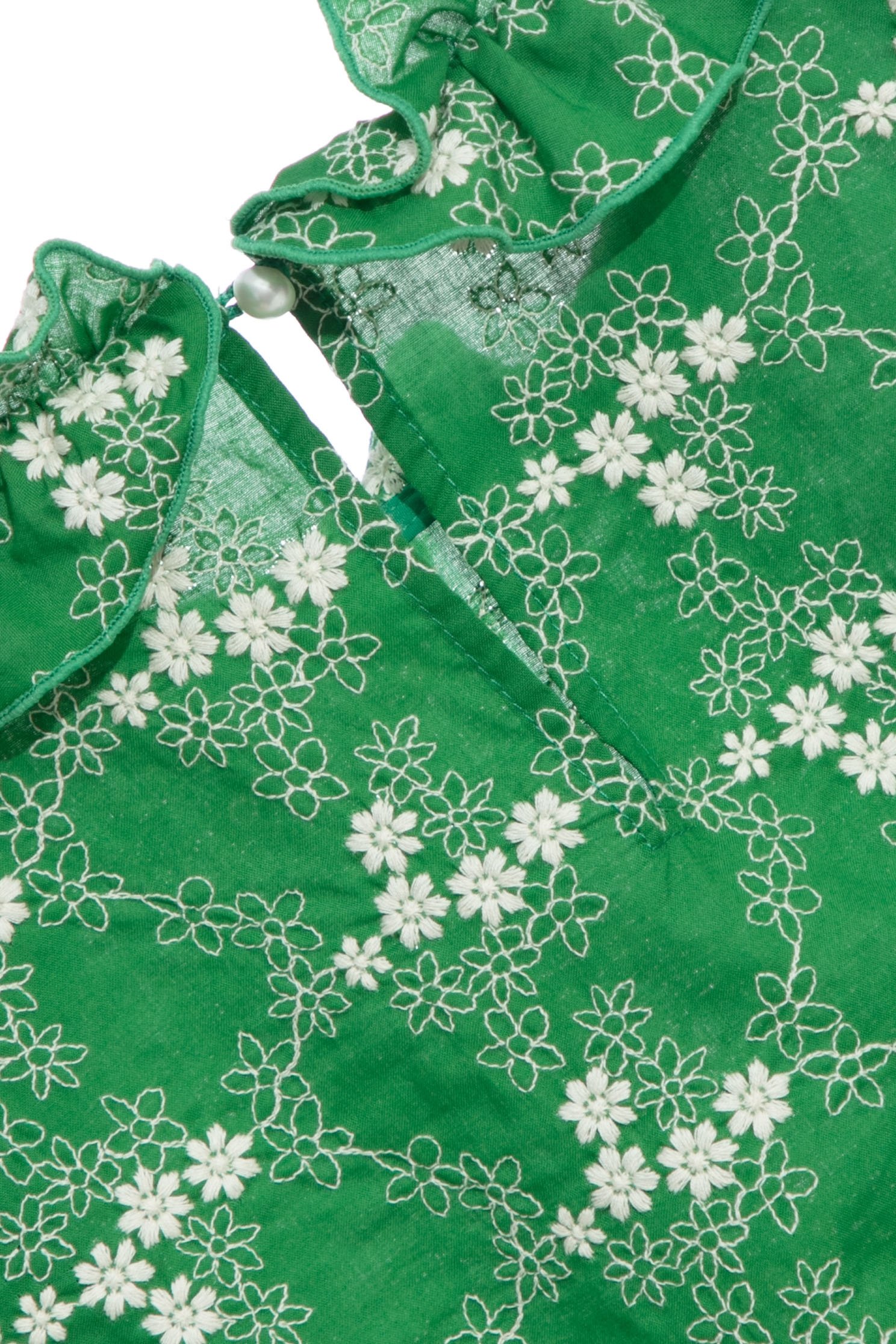 Ruffle Collar Green Vest With Contrast White Floral EmbroideryTop with Gaisang flower embroidery,sleeveless tops,Tops,Embroidered,Season (SS) Look,Embroidered tops,sleeveless tops