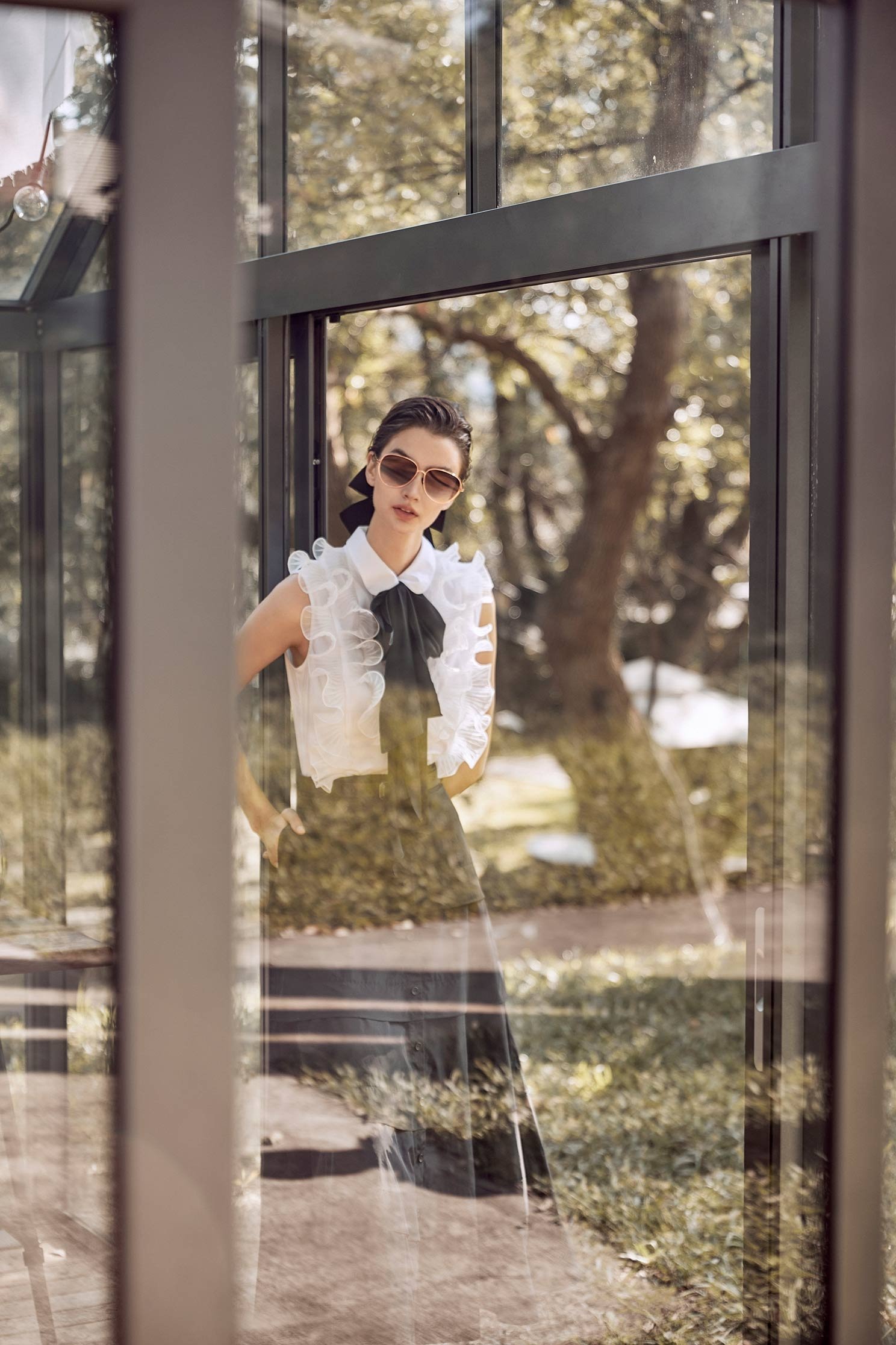 Ruffle Detail Classic Collar VestRuffle Detail Classic Collar Vest,sleeveless tops,Season (SS) Look,Blouses