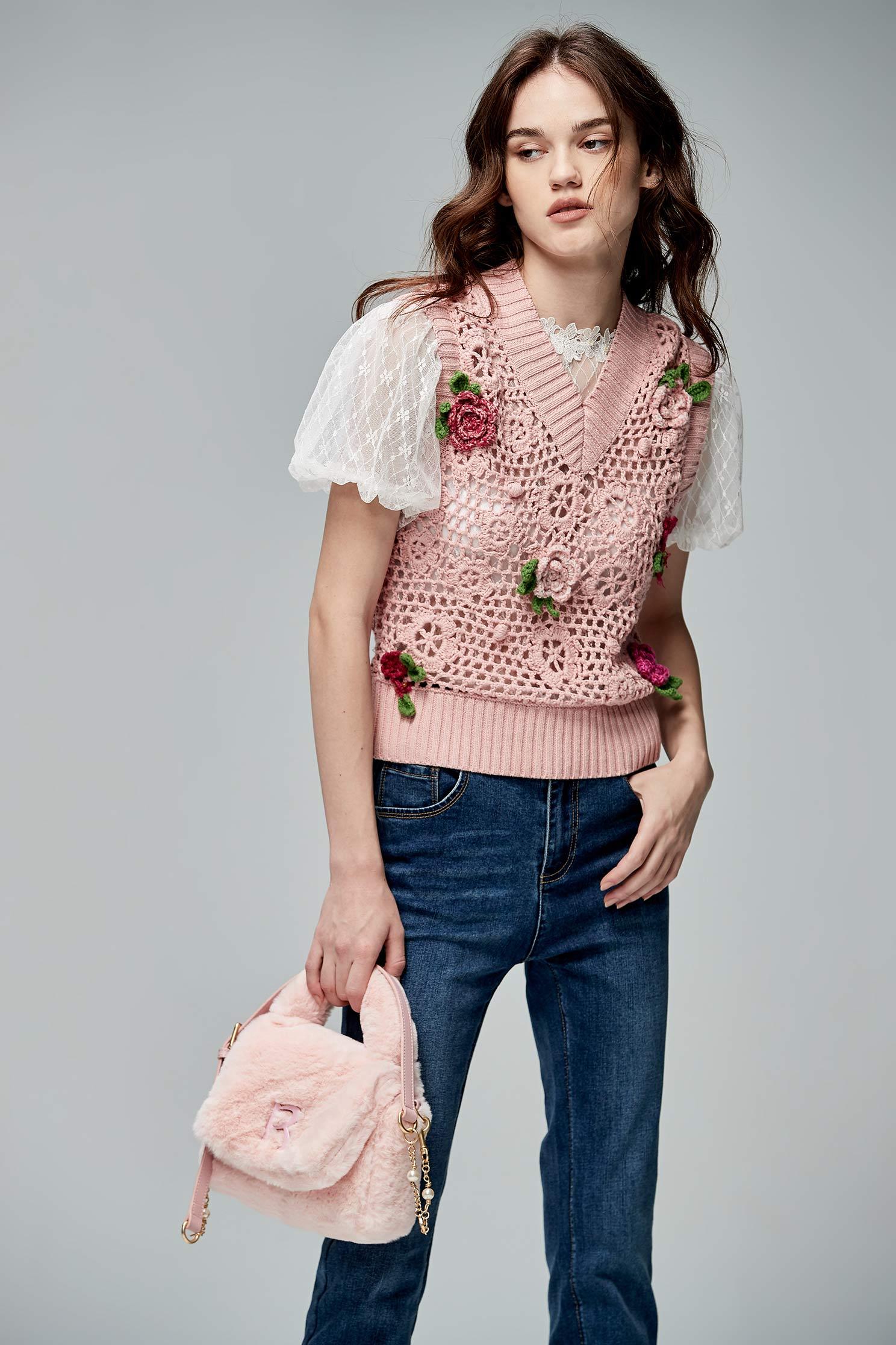 Pink Crochet Knit Vest With 3-D Rose DetailVintage hand crocheted knit vest,V-Neck T shirts,sleeveless tops,Season (AW) Look,Valentine,Cotton,sleeveless tops,Knitted,Knitted tops