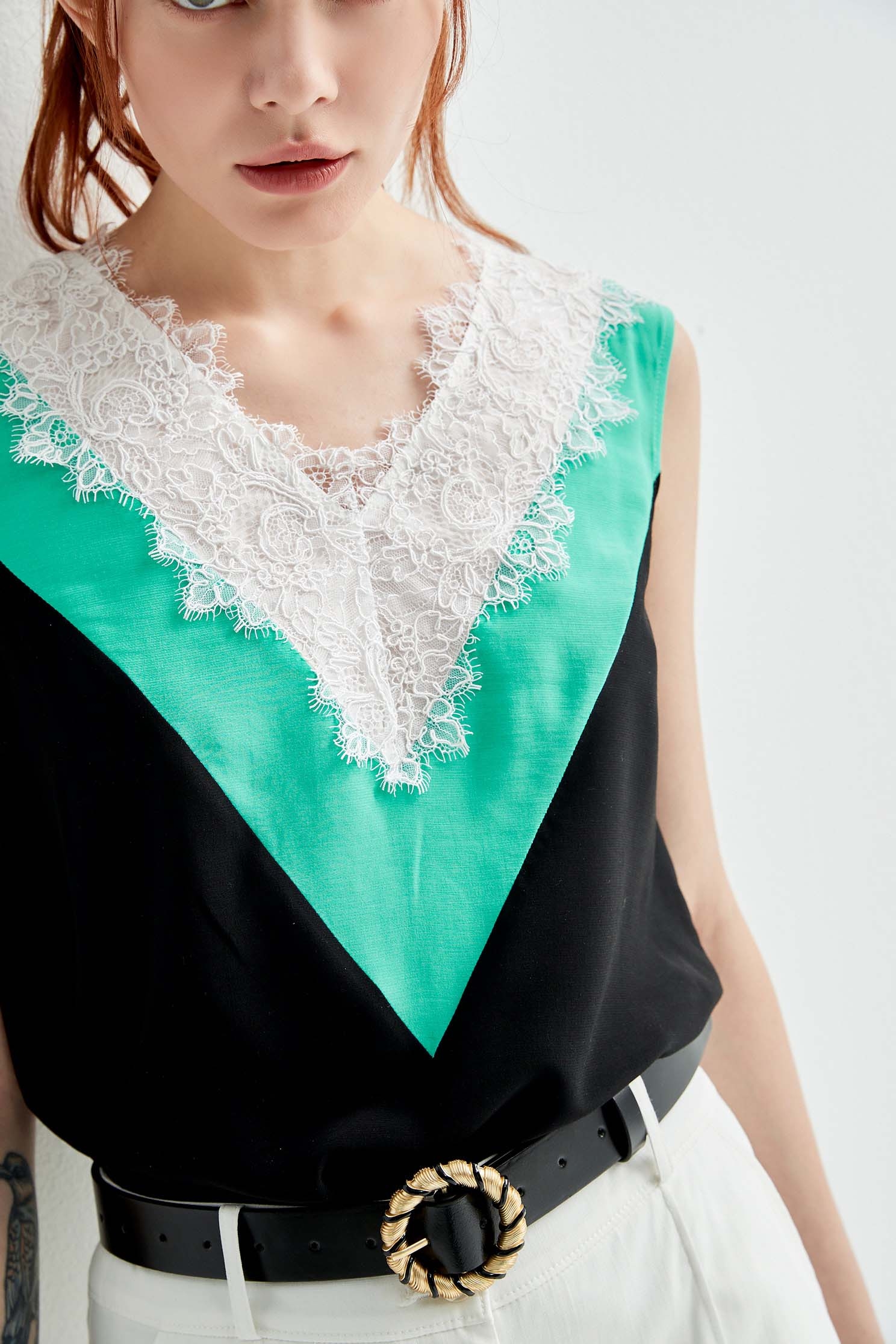 Colour Block Lace Detail VestOlive leaf color lace sleeveless top,sleeveless tops,Tops,Season (SS) Look,sleeveless tops,sleeveless tops,Lace,Lace tops