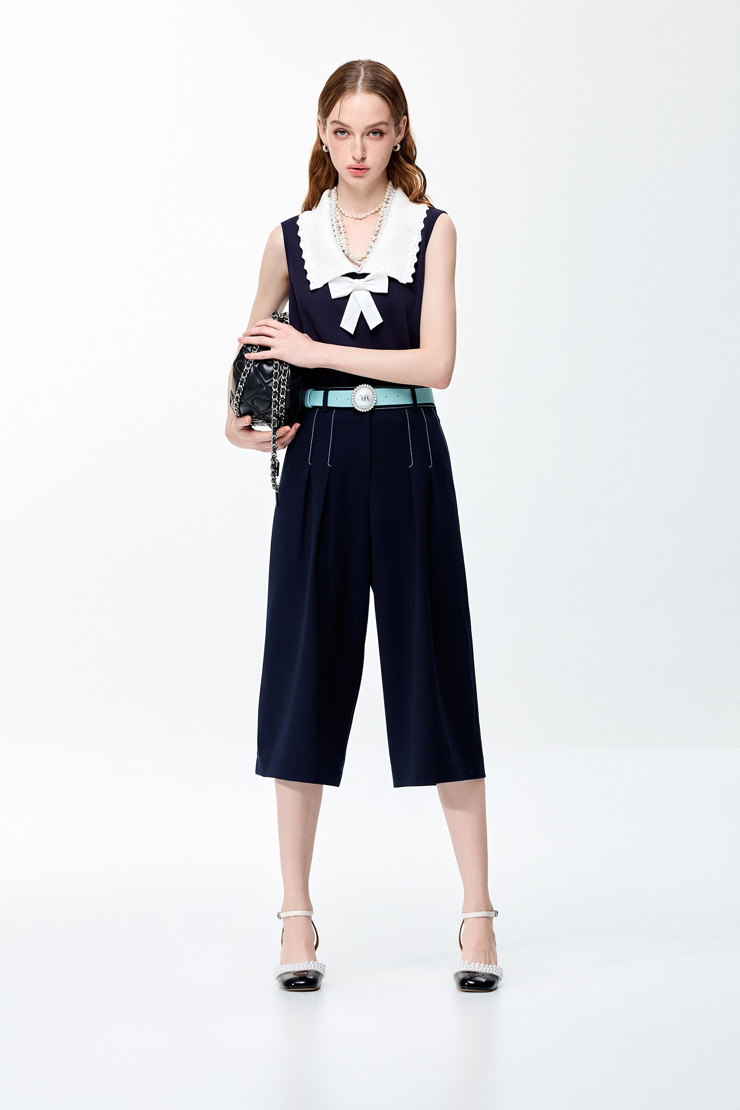 Contrast Collar Navy VestContrast Collar Navy Vest,sleeveless tops,Office Looks,Tops,Season (SS) Look,sleeveless tops,Valentine,sleeveless tops,bows,Knitted