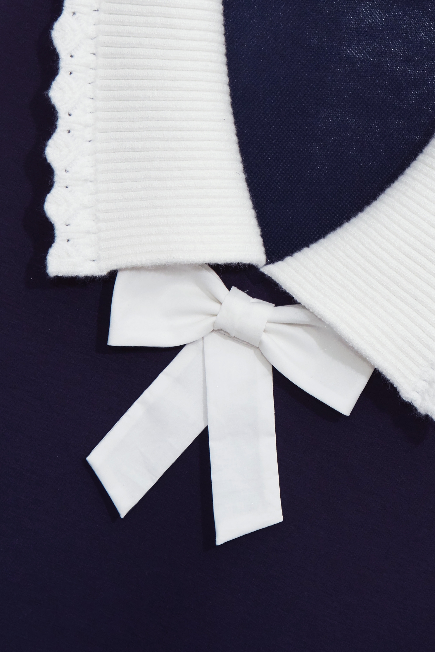 Contrast Collar Navy VestContrast Collar Navy Vest,sleeveless tops,Office Looks,Tops,Season (SS) Look,sleeveless tops,Valentine,sleeveless tops,bows,Knitted