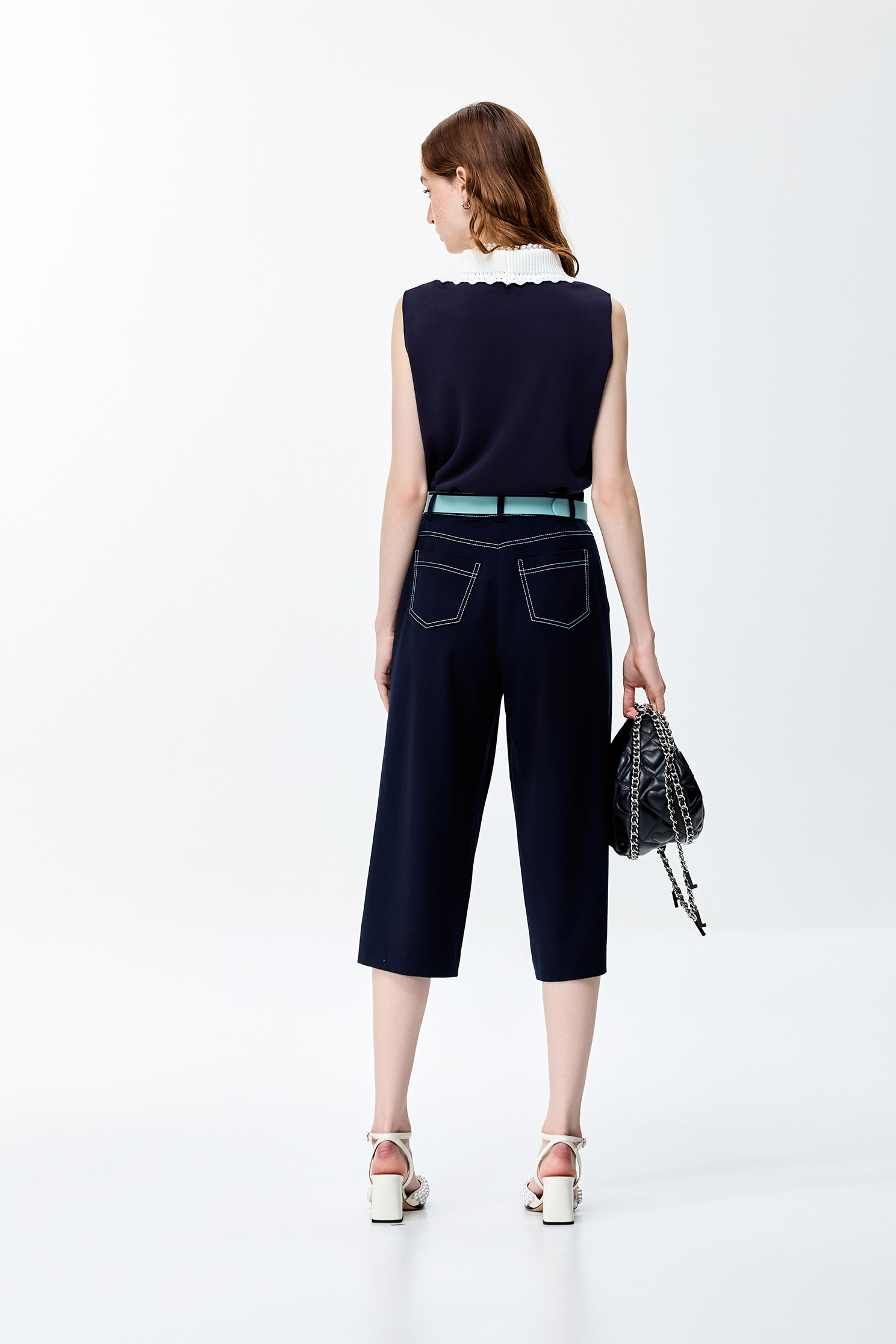 Contrast Collar Navy VestContrast Collar Navy Vest,sleeveless tops,Office Looks,Tops,Season (SS) Look,sleeveless tops,Valentine,sleeveless tops,bows,Knitted