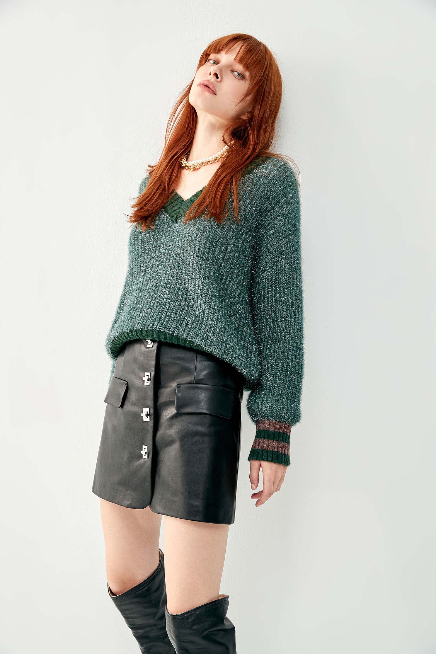 V-Neck Green Knit TopKnit top with glossy yarn,Tops,Party Looks,Season (AW) Look,Valentine,Knitted,Knitted tops,Knitted tops