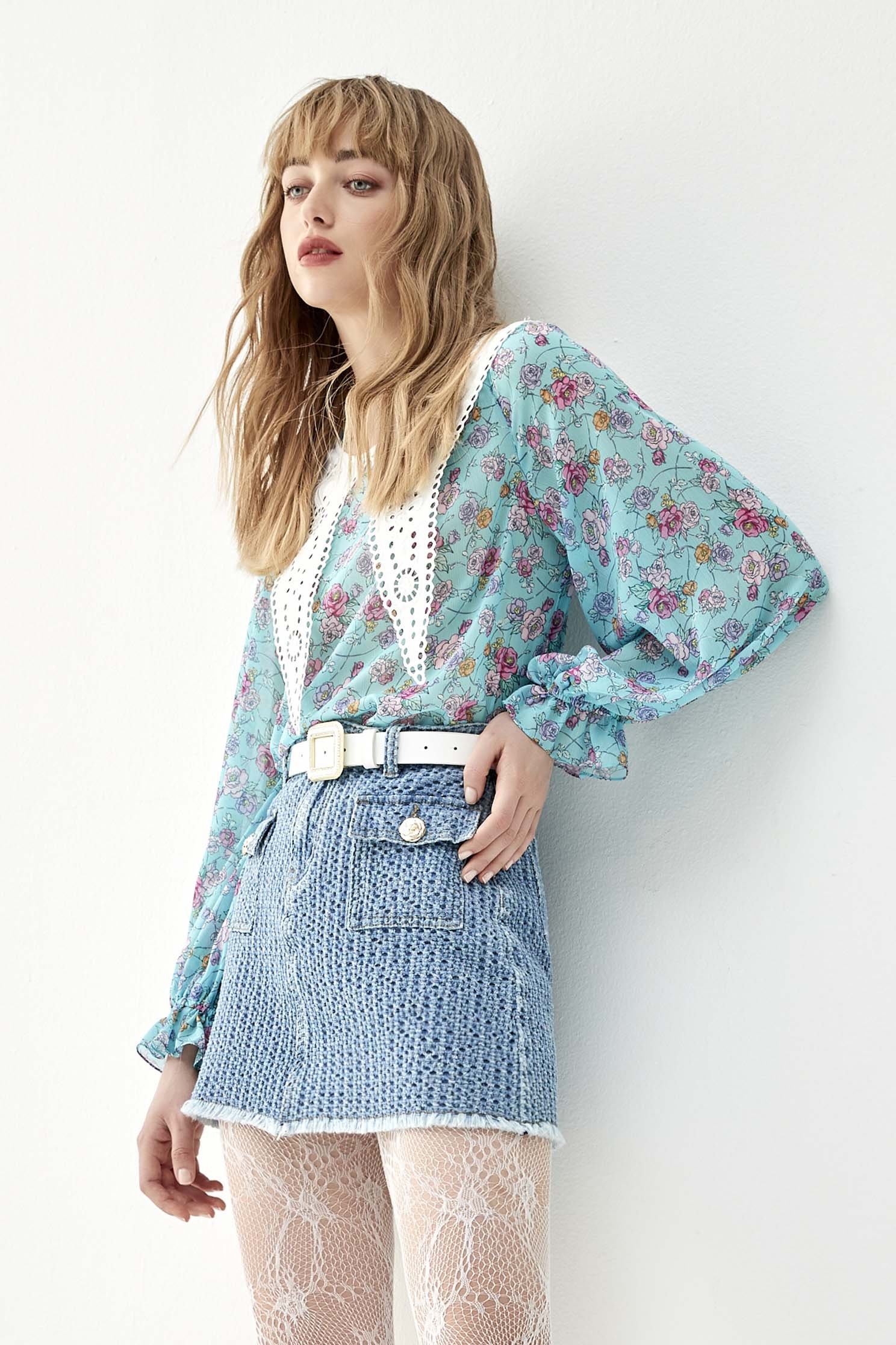 Floral Print Top With Contrast Lace CollarFloral Print Top With Contrast Lace Collar,Tops,Embroidered,Season (AW) Look,Chiffon