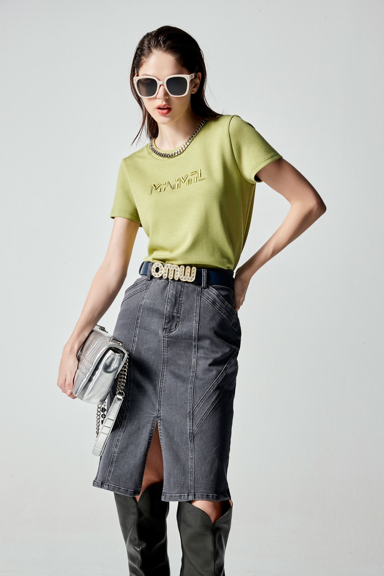 Short Sleeve Slogan Top With Chain DetailShort Sleeve Slogan Top With Chain Detail,Tops,Embroidered,Short sleeve tops,Season (AW) Look