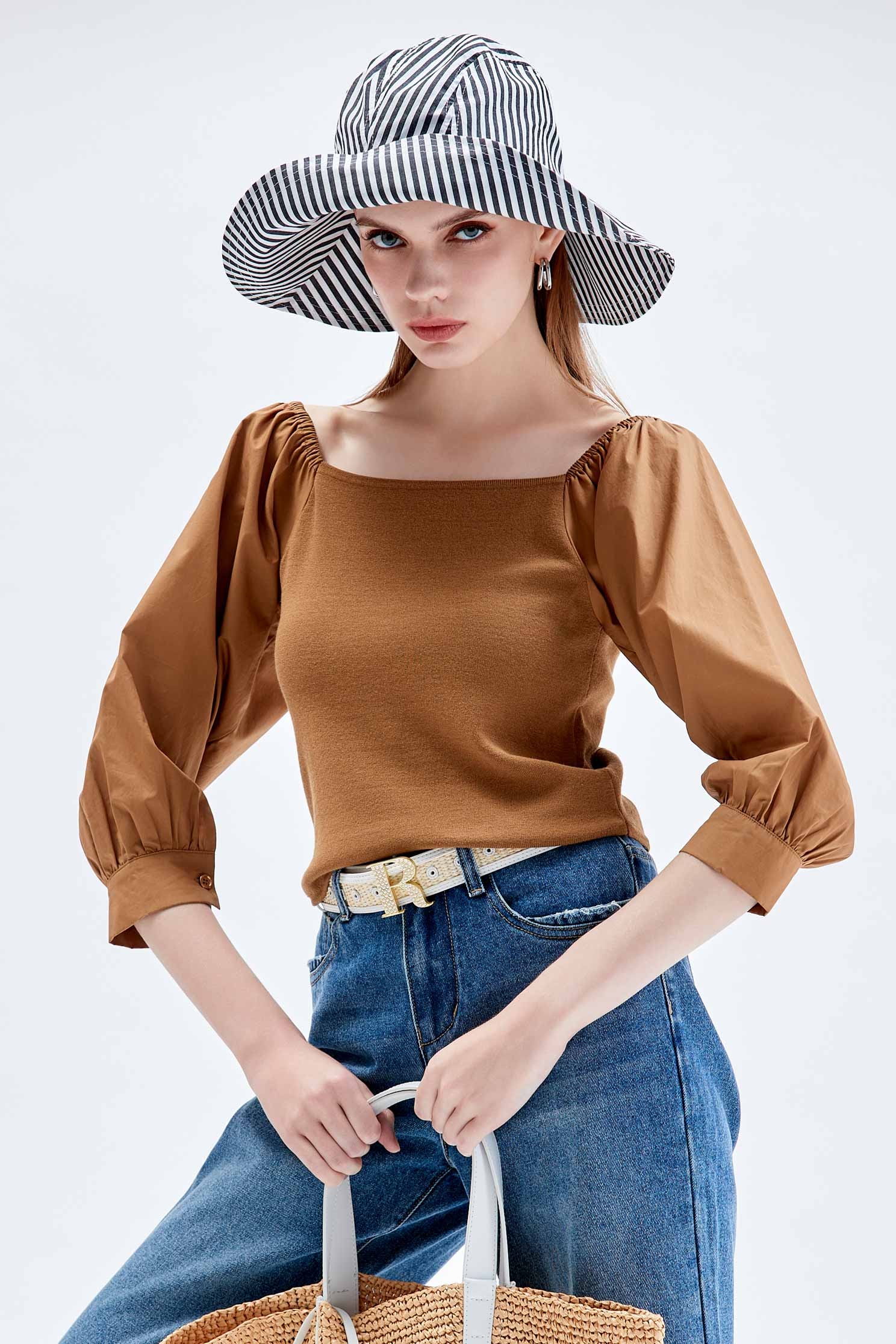 Wide V-neck Crop Knit TopWide V-neck Crop Knit Top,Tops,Season (SS) Look,Blouses,Knitted,Knitted tops,Knitted tops
