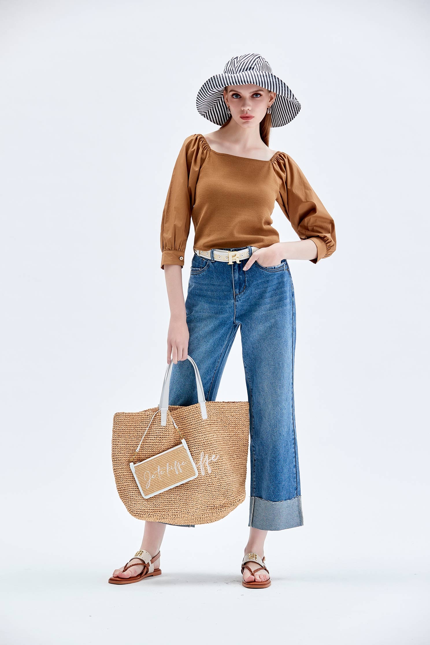 Wide V-neck Crop Knit TopWide V-neck Crop Knit Top,Tops,Season (SS) Look,Blouses,Knitted,Knitted tops,Knitted tops