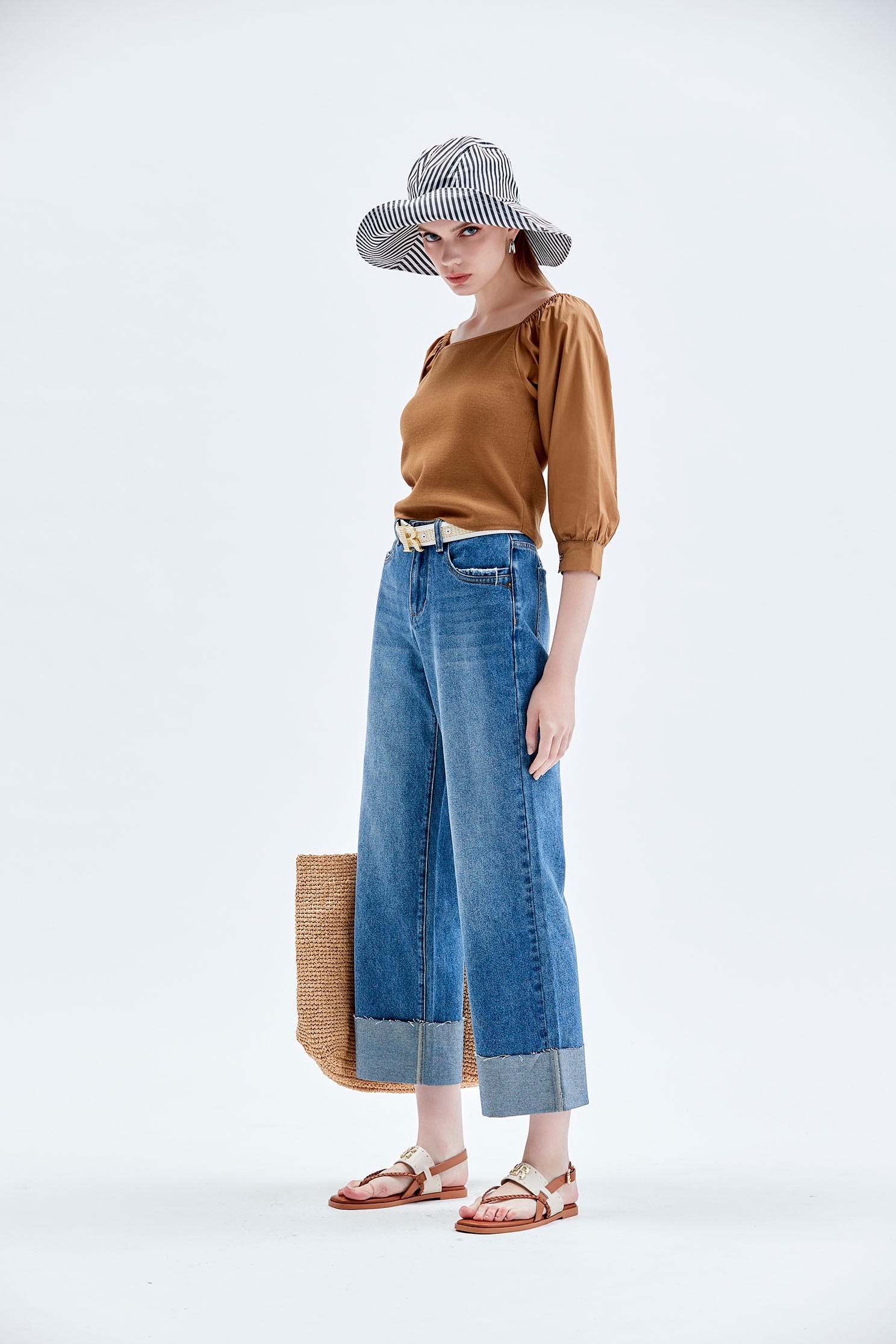 Wide V-neck Crop Knit TopWide V-neck Crop Knit Top,Tops,Season (SS) Look,Blouses,Knitted,Knitted tops,Knitted tops