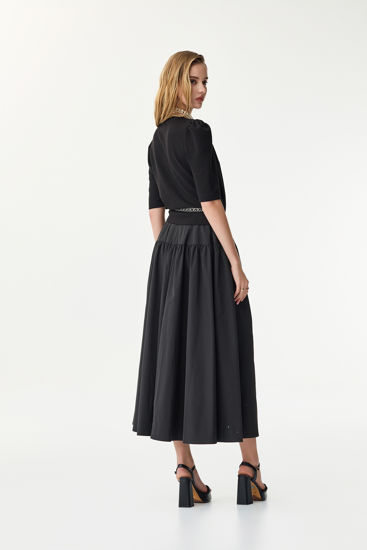 Black White Contrast Fake Two Piece TopBlack White Contrast Fake Two Piece Top,Tops,Season (SS) Look,Embroidered,black tops
