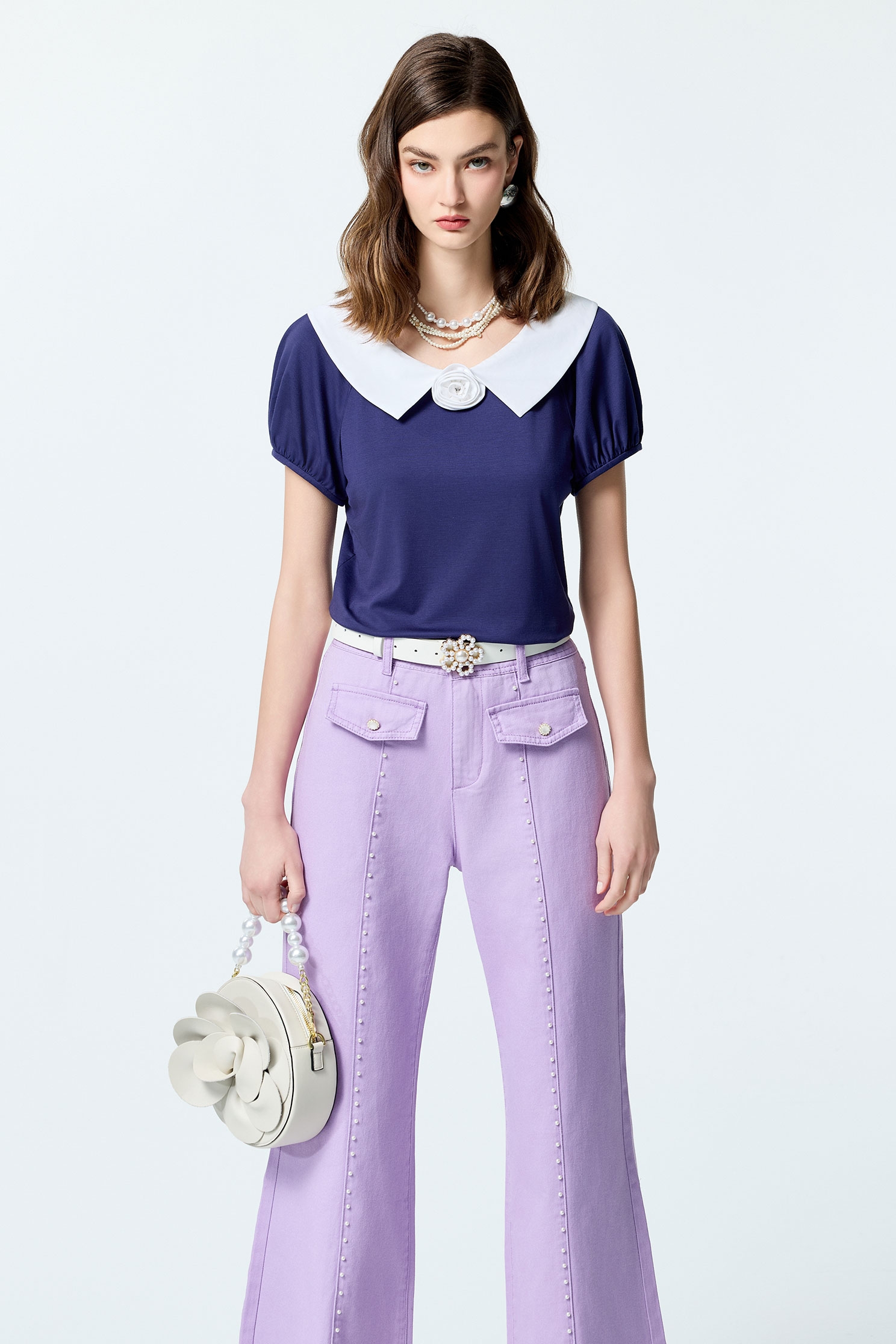 Contrast Collar Short Sleeve TopContrast Collar Short Sleeve Top,T-shirts,V-Neck T shirts,Office Looks,Tops,Season (SS) Look,Valentine,blossoms