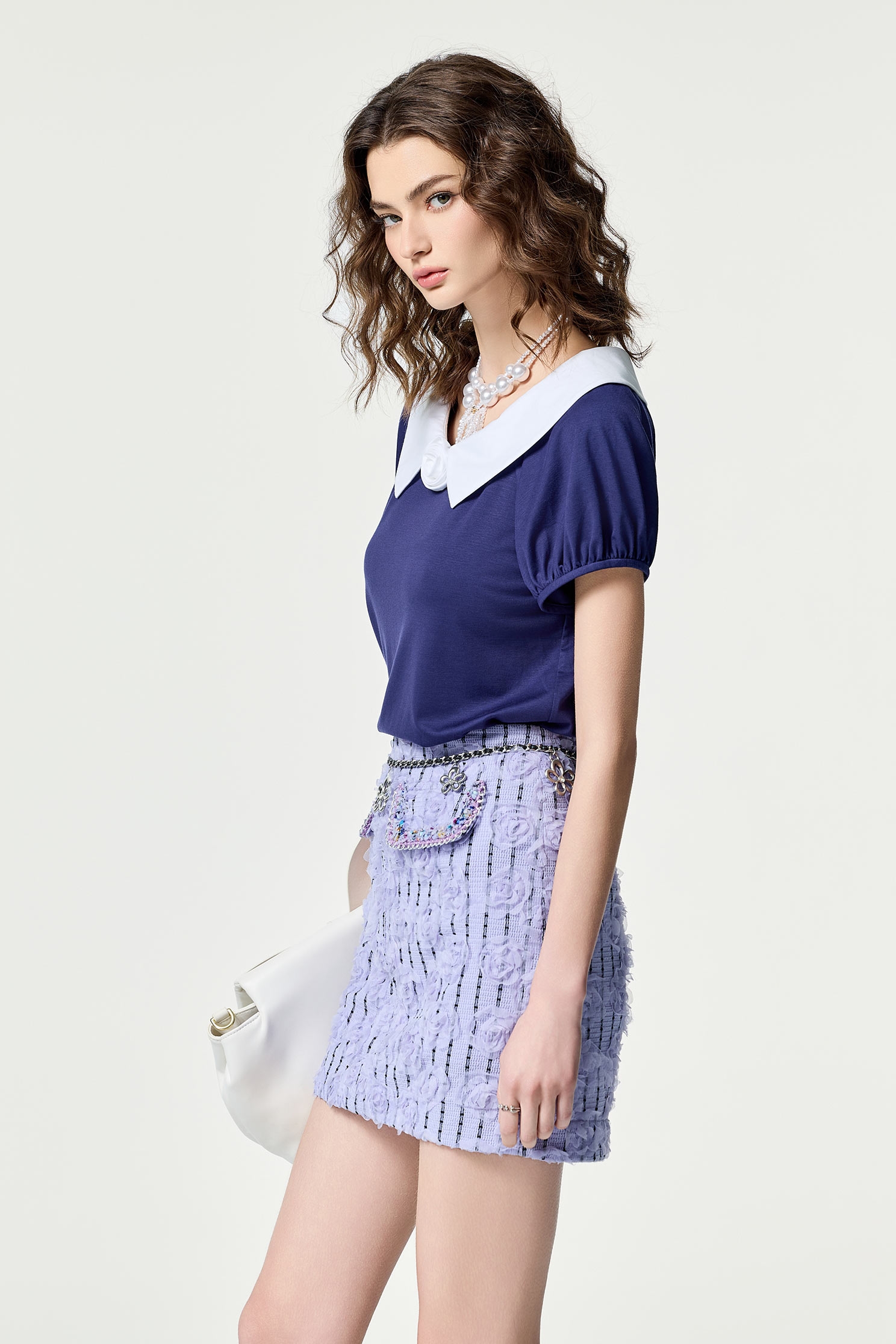 Contrast Collar Short Sleeve TopContrast Collar Short Sleeve Top,T-shirts,V-Neck T shirts,Office Looks,Tops,Season (SS) Look,Valentine,blossoms