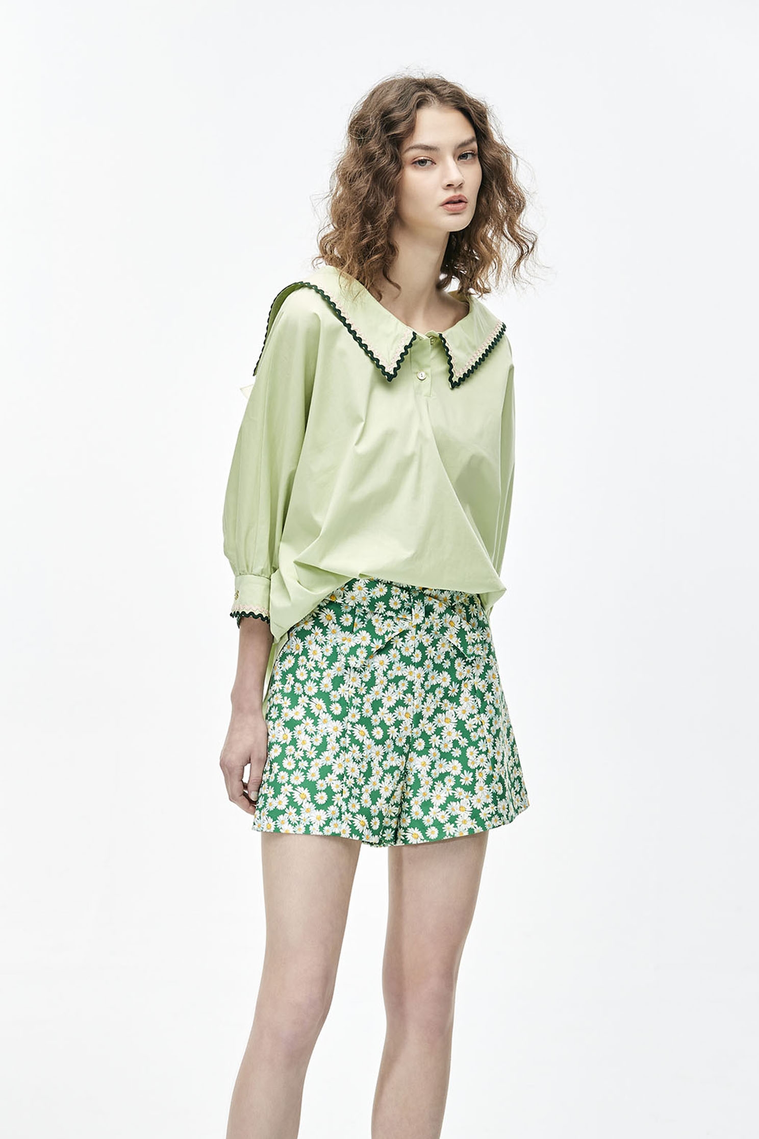 Oversize Lace Trim Green BlouseFloral-trimmed shirt top,Tops,Season (SS) Look,mothergift,healing colors,blossoms,Blouses