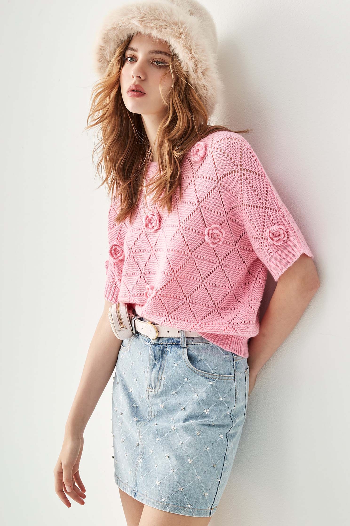 Pink Knit Top With Hand Knit Floral DetailPink Knit Top With Hand Knit Floral Detail,Tops,Plaid,Season (AW) Look,Knitted,Knitted tops,Knitted tops