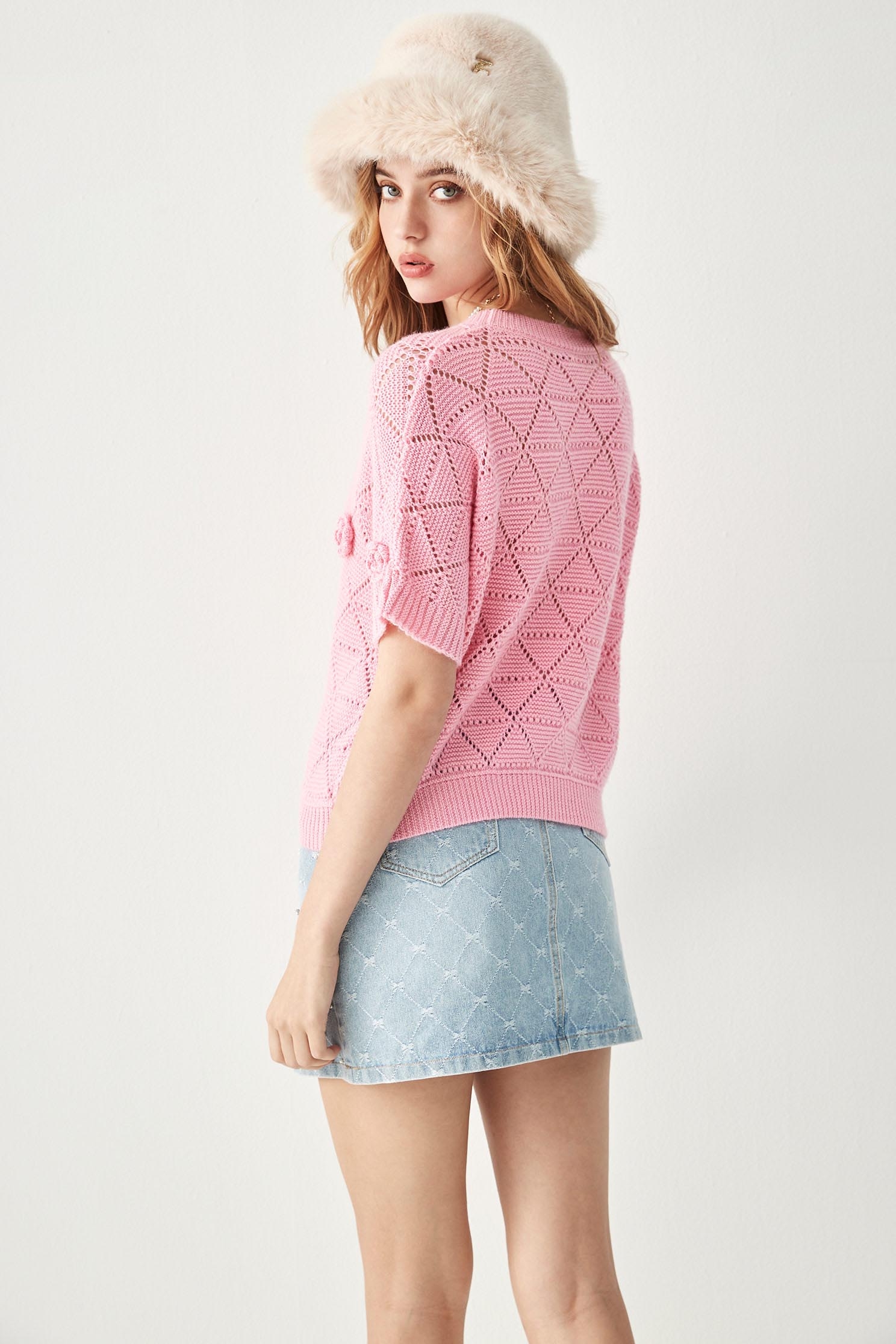 Pink Knit Top With Hand Knit Floral DetailPink Knit Top With Hand Knit Floral Detail,Tops,Plaid,Season (AW) Look,Knitted,Knitted tops,Knitted tops