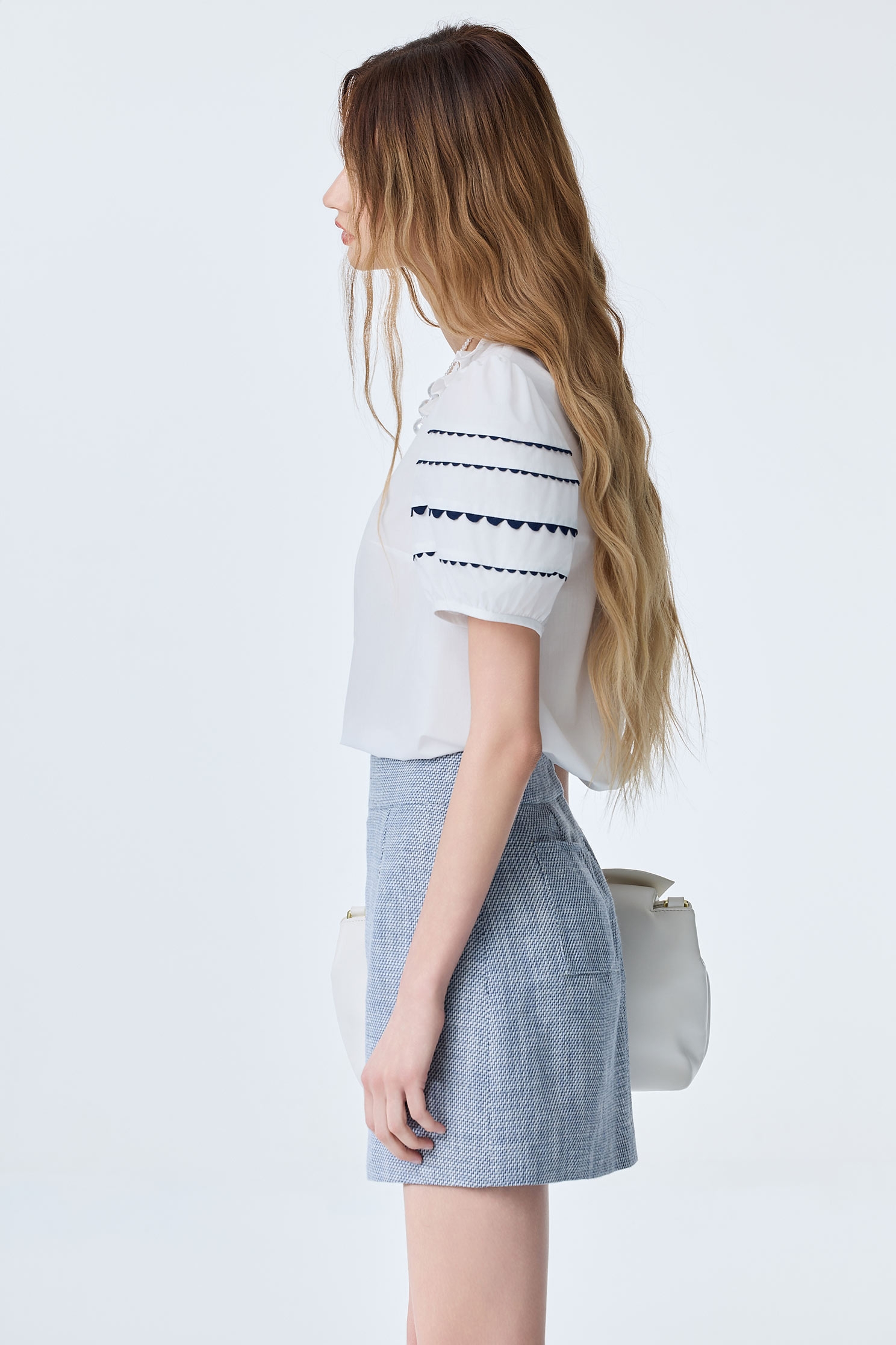 Contrast Navy Trim Detail Ruffle Neckline TopContrast Navy Trim Detail Ruffle Neckline Top,Tops,Season (SS) Look,White tops