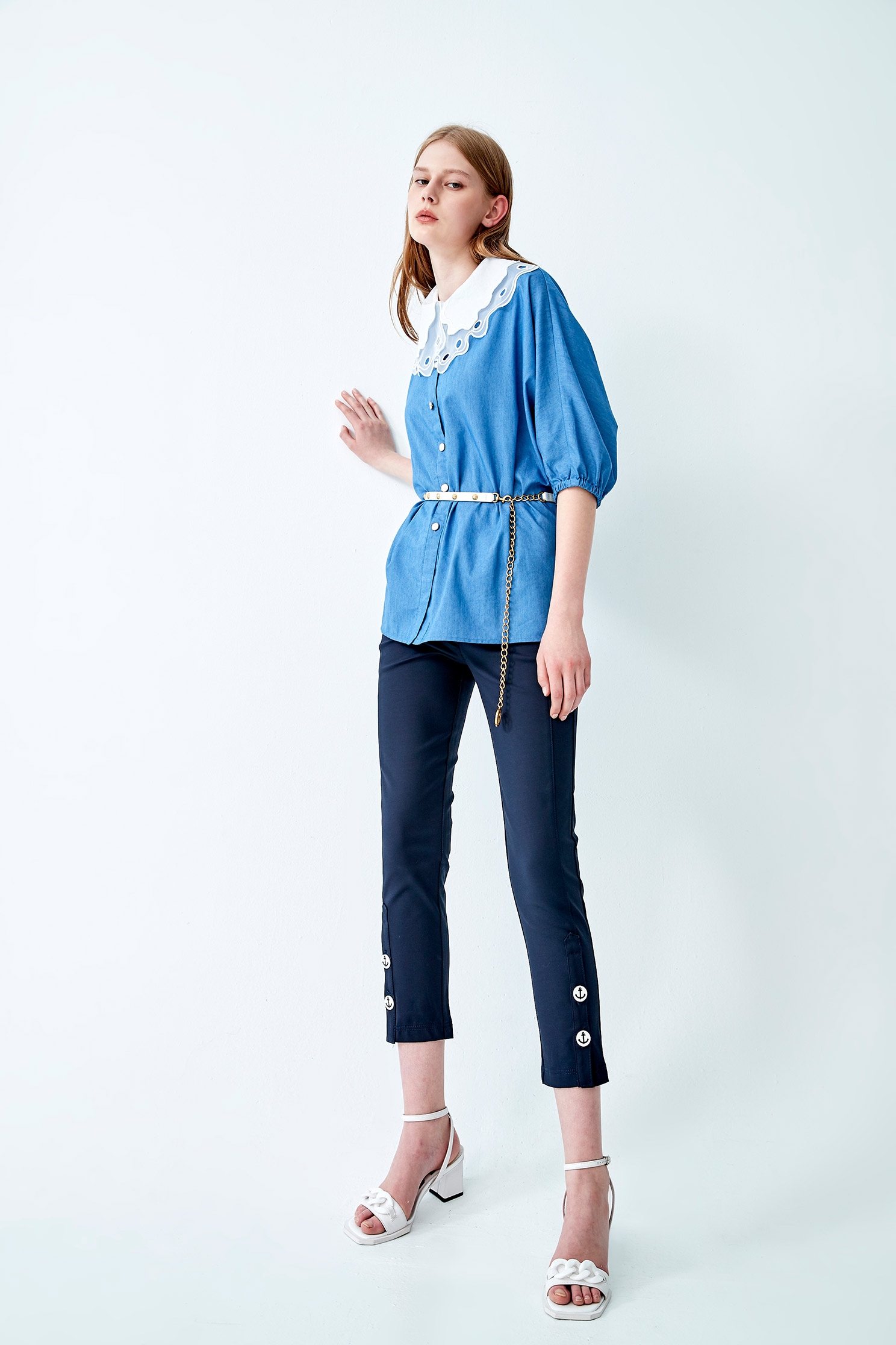 Oversize Blouse With Contrast CollarEmbroidered collar denim-like top,Tops,Embroidered,Season (SS) Look,Denim,healing colors,Blouses