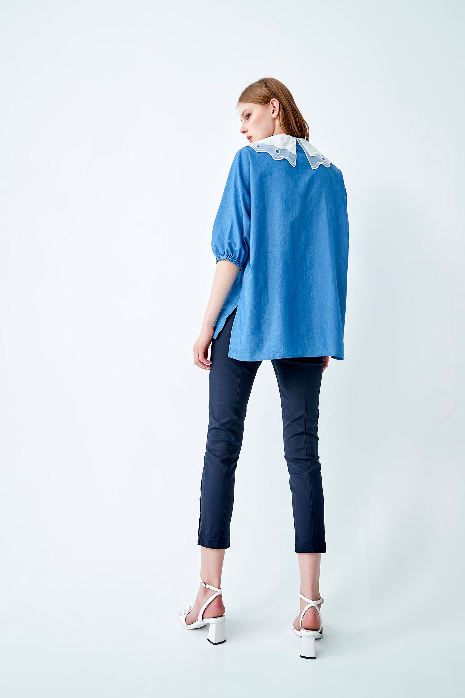 Oversize Blouse With Contrast CollarEmbroidered collar denim-like top,Tops,Embroidered,Season (SS) Look,Denim,healing colors,Blouses