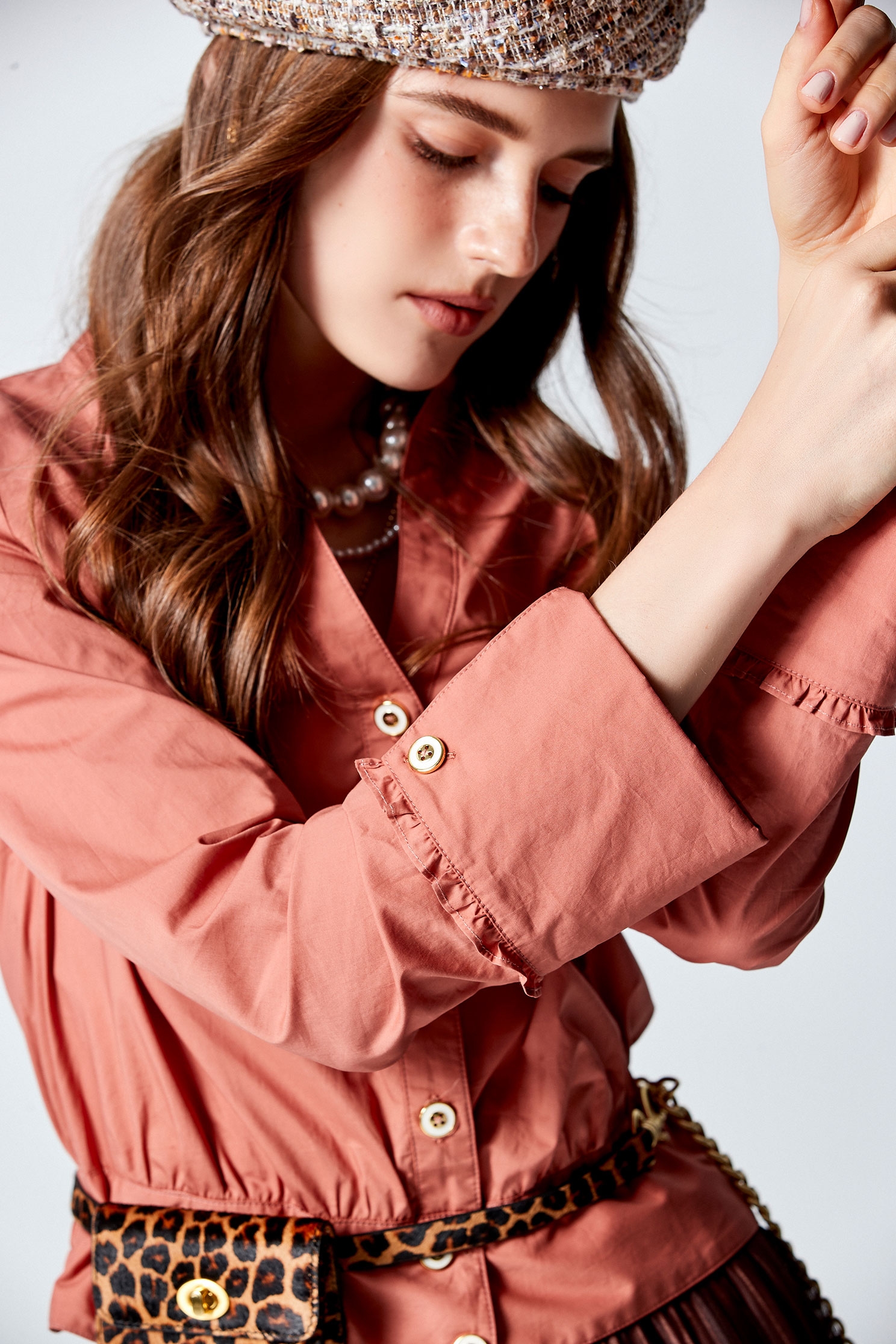 Classic Collar Button Front Crop BlouseClassic Collar Button Front Crop Blouse,Tops,Season (AW) Look,Blouses