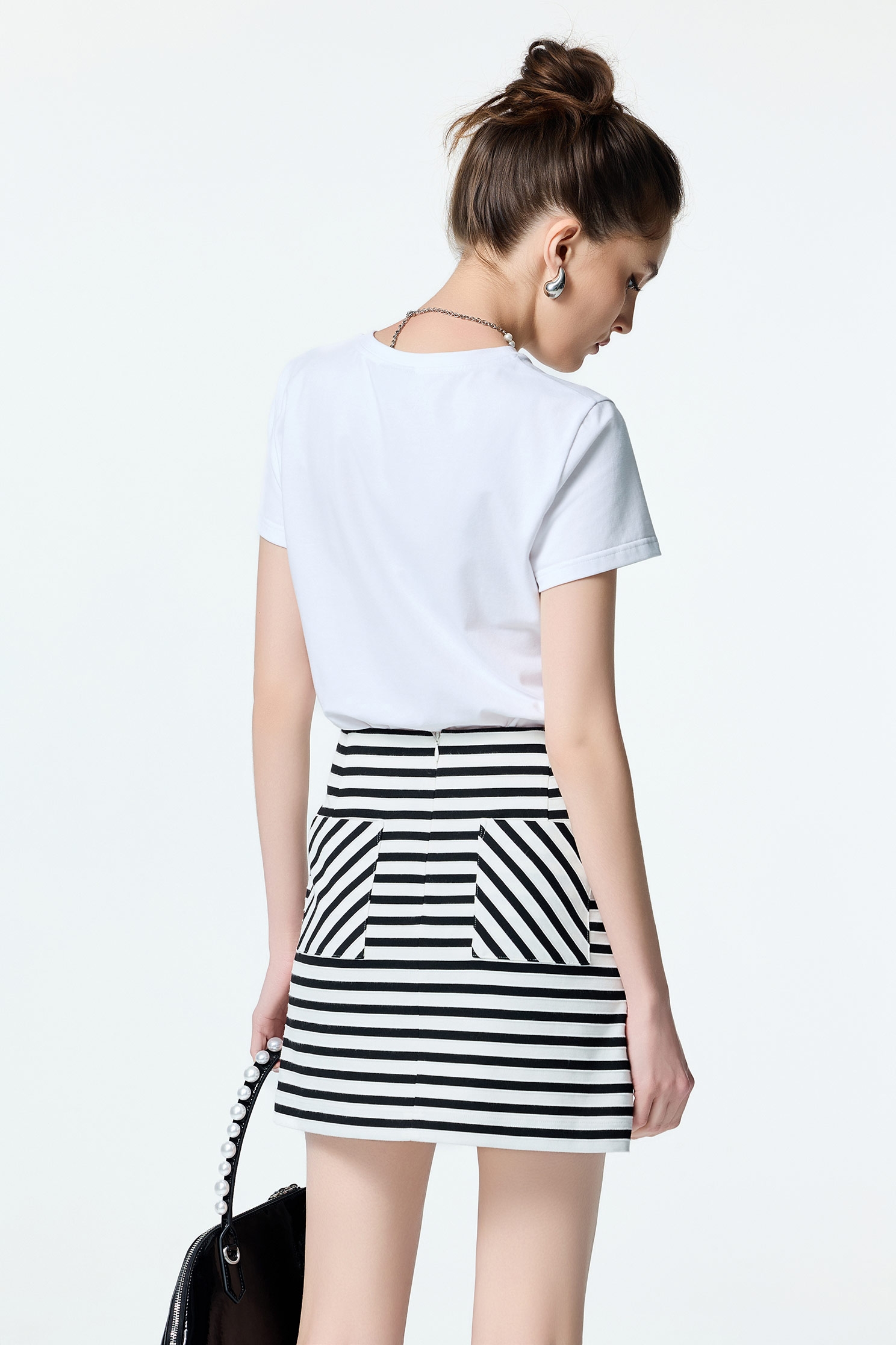 Slogan Short Sleeve TeeSlogan Short Sleeve Tee,Tops,Season (SS) Look,White tops,Cotton,Embroidered,Back To Classic,Back To B/W