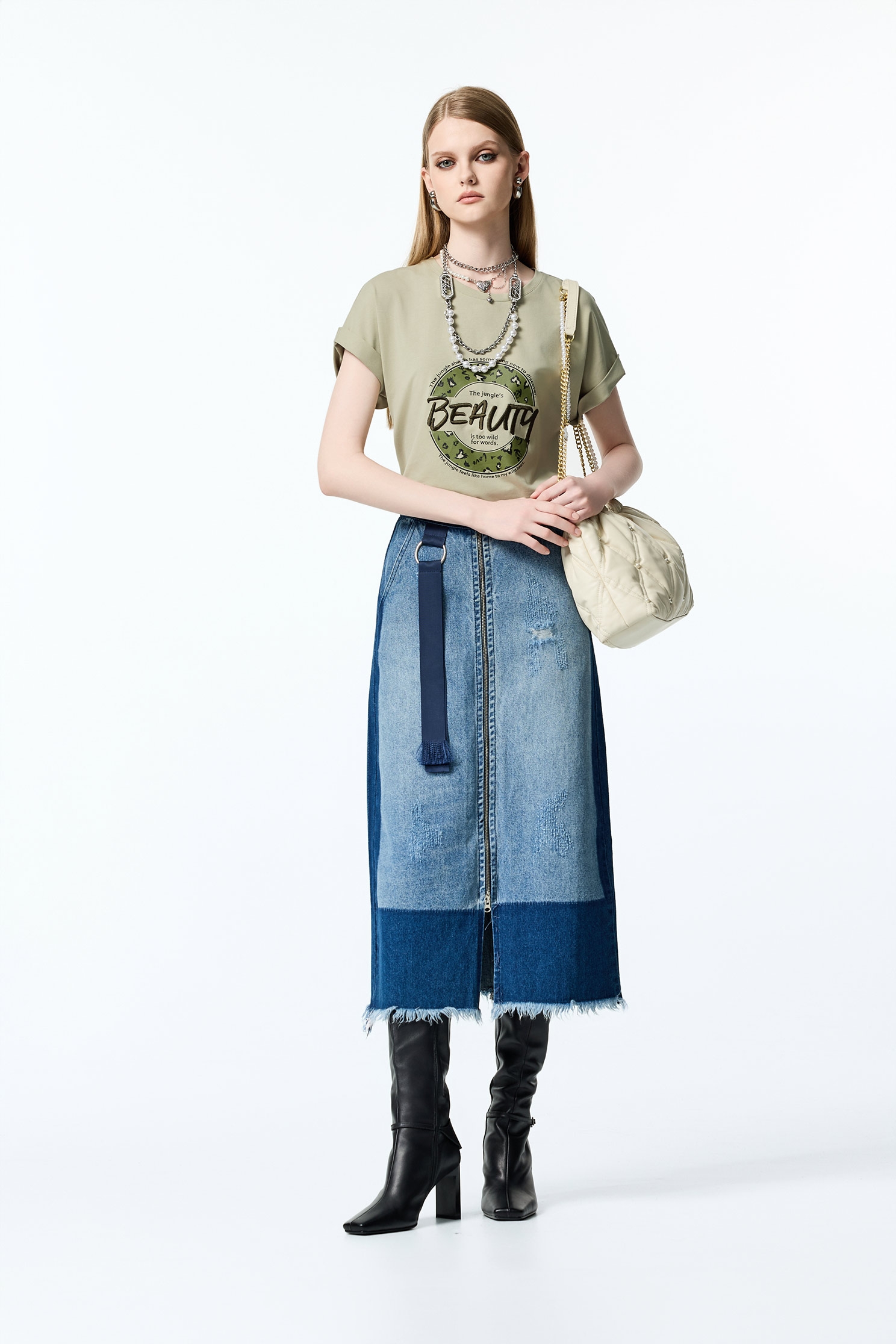 Embroidered Graphic Short Sleeve TeeEmbroidered Graphic Short Sleeve Tee,T-shirts,T-shirts,Tops,Embroidered,Season (AW) Look,upperclass