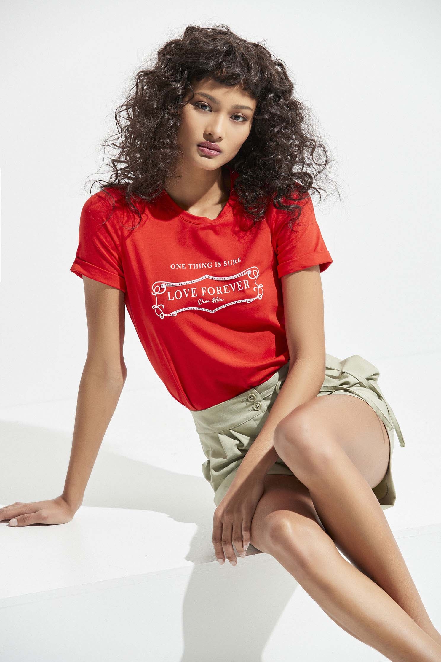 Basic Red Slogan TeeT-shirt with print and beaded chain,T-shirts,T-shirts,Season (SS) Look,Cotton,comfotism