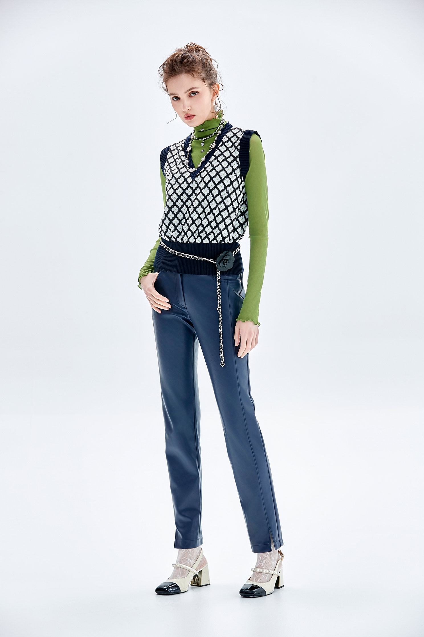 Pearl Detail Turtleneck Long Sleeve TopPearl Detail Turtleneck Long Sleeve Top,Tops,Under shirts,Season (AW) Look