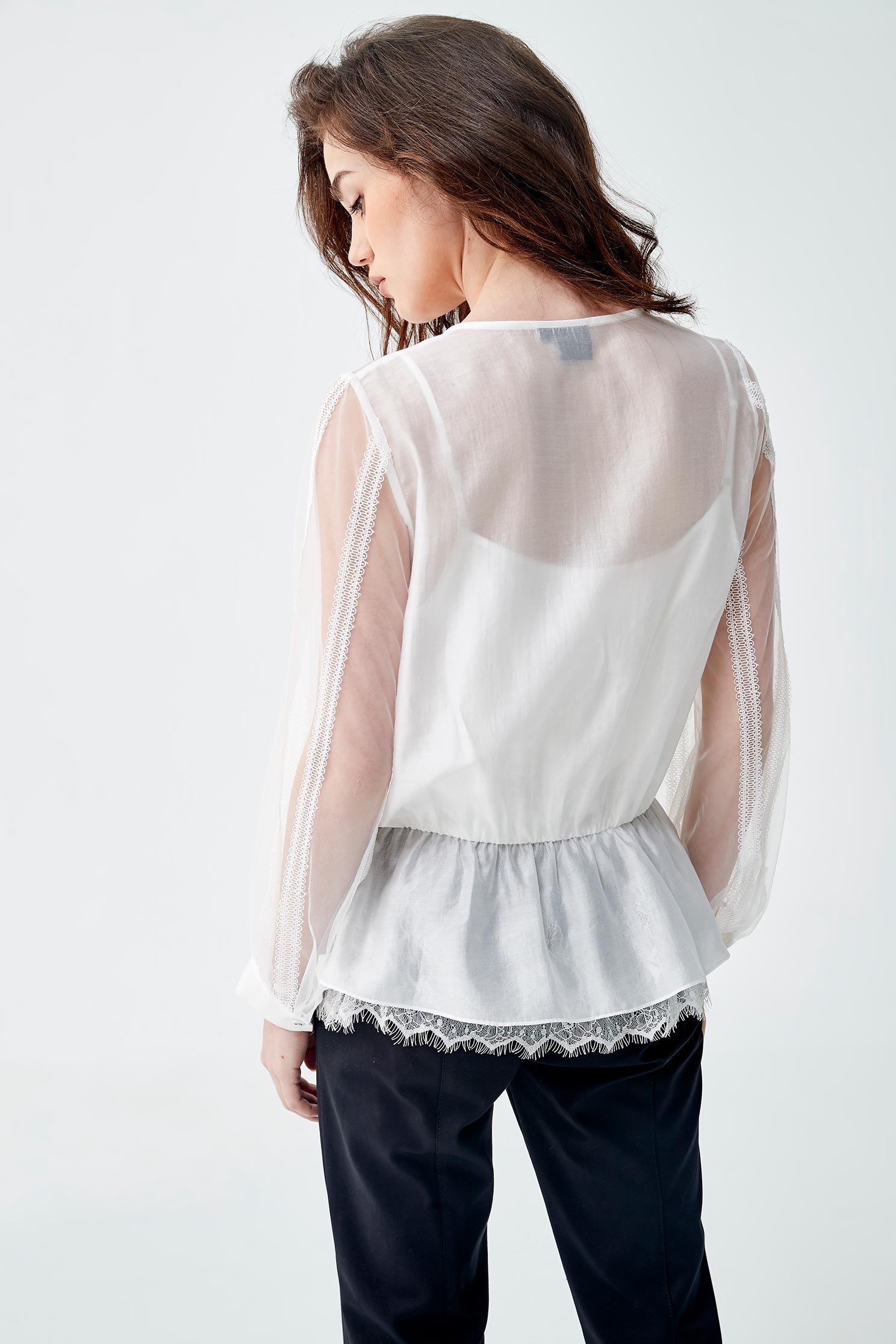 Basic Organza Top With Sleeve Lace DetailTop with transparent lace sleeves,Tops,Season (SS) Look,Lace,Lace tops