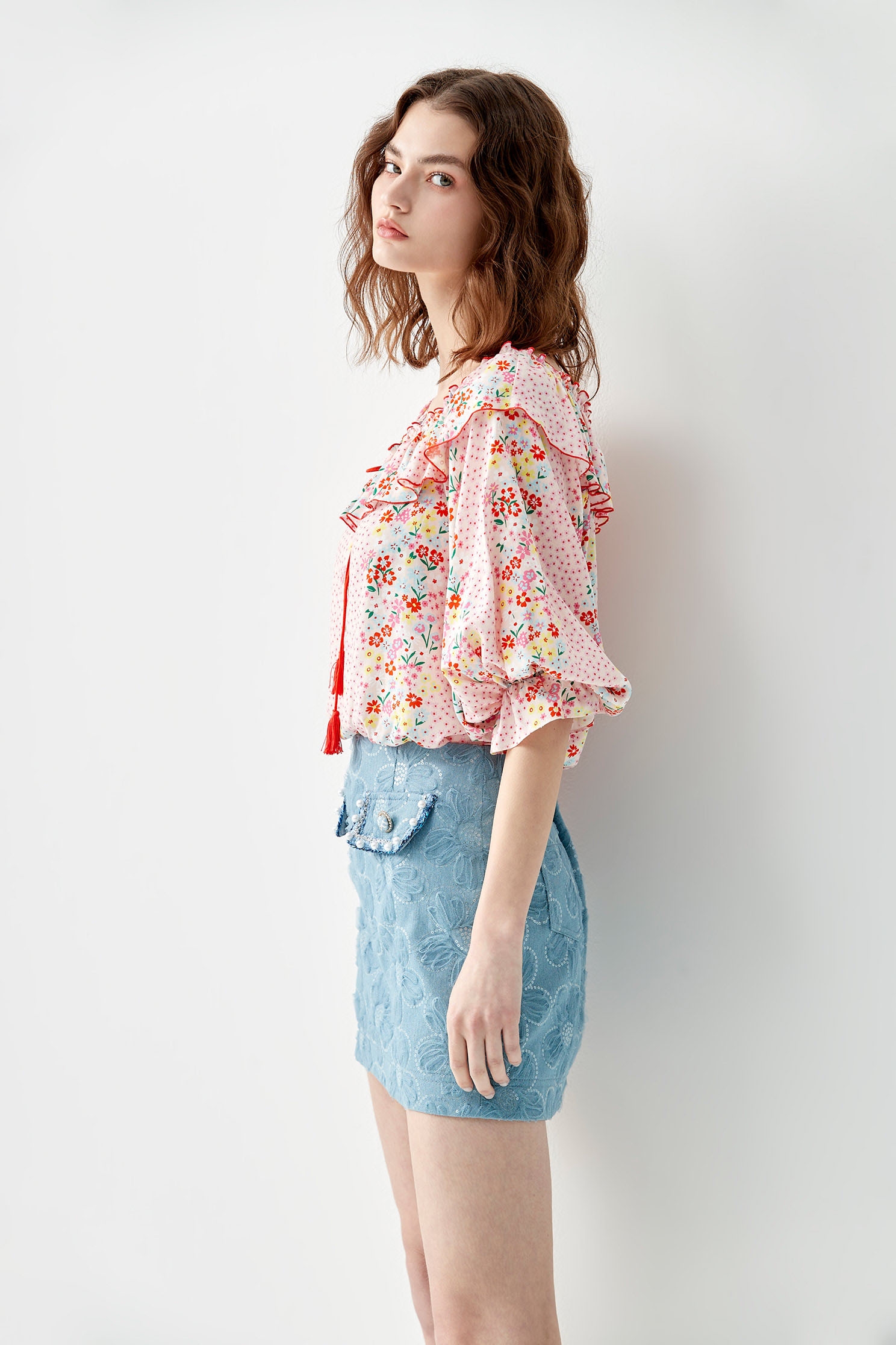 Floral With Dotted Print Contrast Ruffle BlouseFlowy top with Rosa laevigata print,Tops,bestselling,Season (SS) Look,fashionart