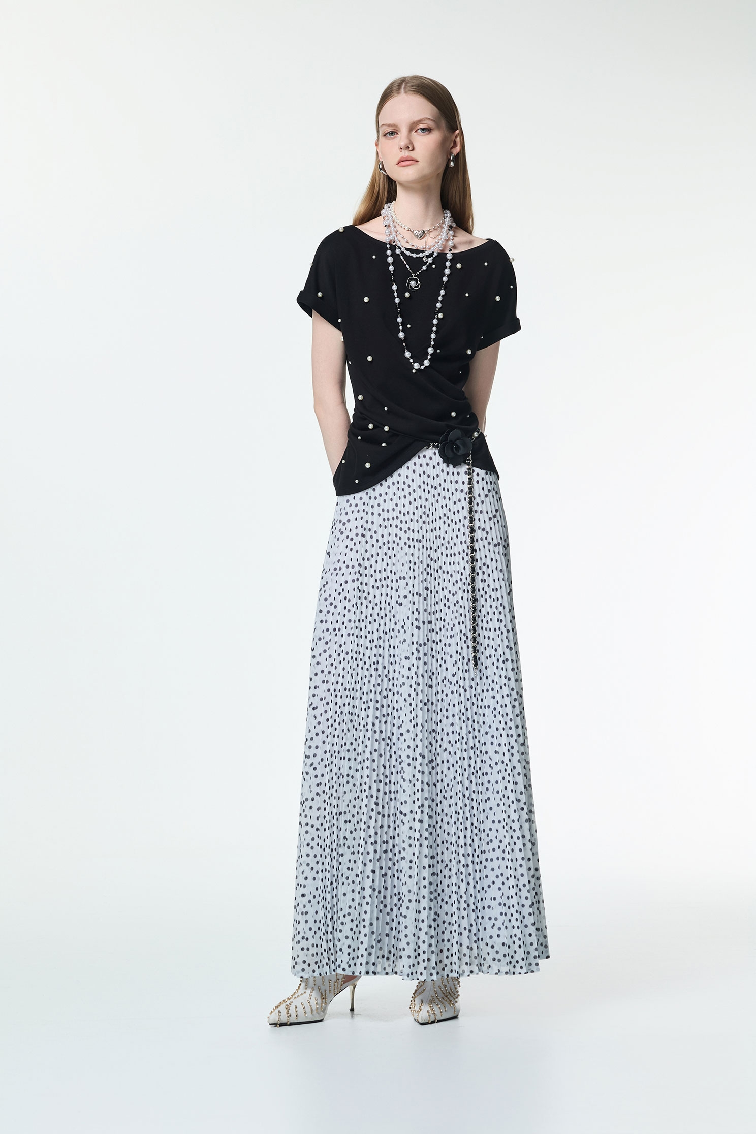 Pearl Applique Short Sleeve TopPearl Applique Short Sleeve Top,Office Looks,Tops,pearl,Season (AW) Look,Valentine