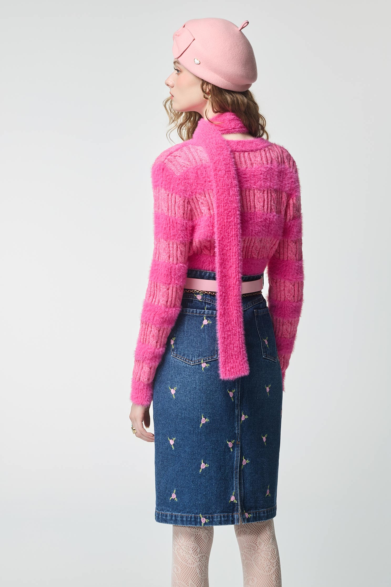 V-neck Scarf Accessory Crop Knit TopV-neck Scarf Accessory Crop Knit Top,Tops,Scarves,Season (AW) Look,Knitted,Knitted tops