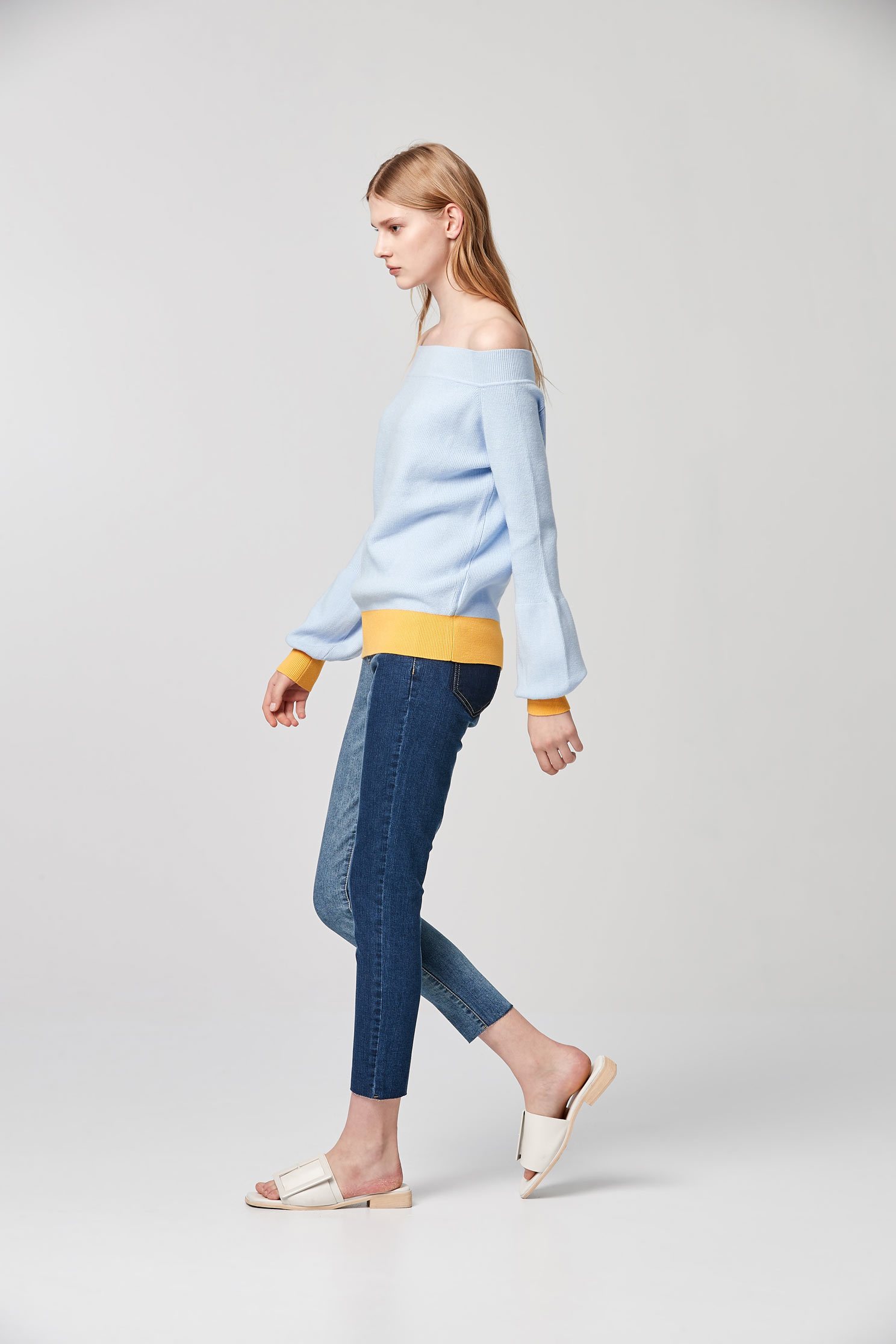 Off shoulder Knit TopLight blue boat collar knitted top,Exposed shoulders tops,Tops,Rayon,Exposed shoulders tops,Season (AW) Look,Knitted,Knitted tops,Knitted tops,Long sleeve tops