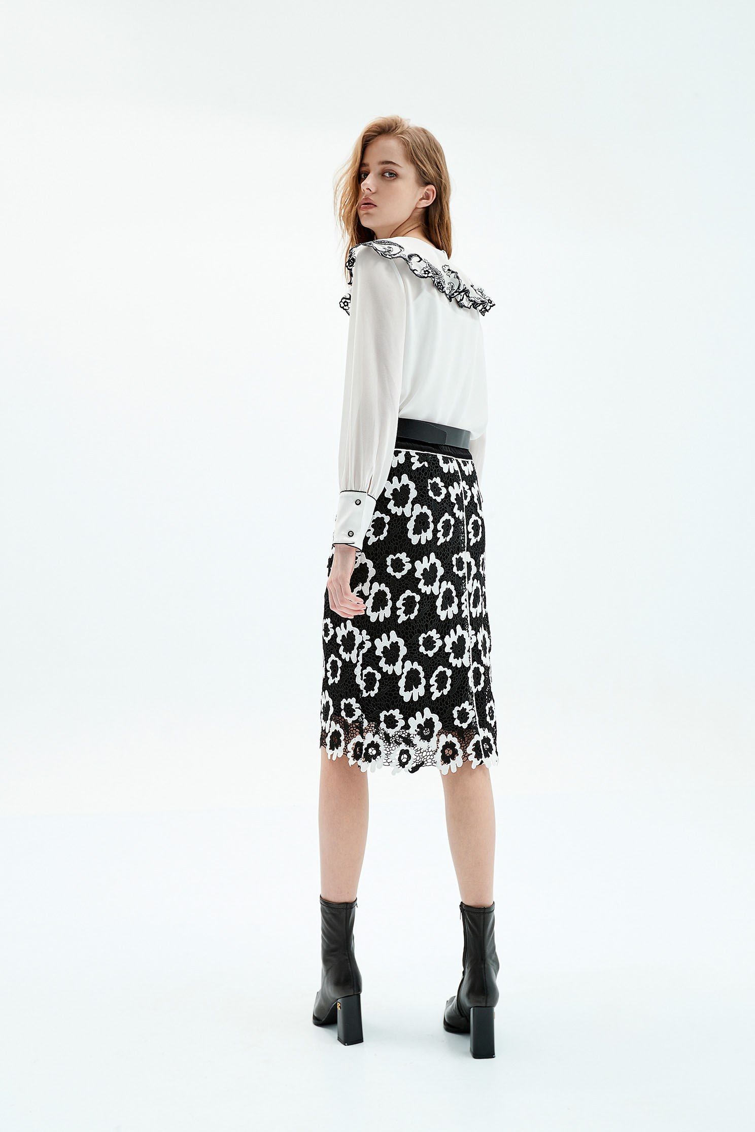 White Bertha Collar Blouse With Cut Out Embroidered DetailParamecium floral embroidered collar top,Tops,Embroidered,Queen,Season (AW) Look