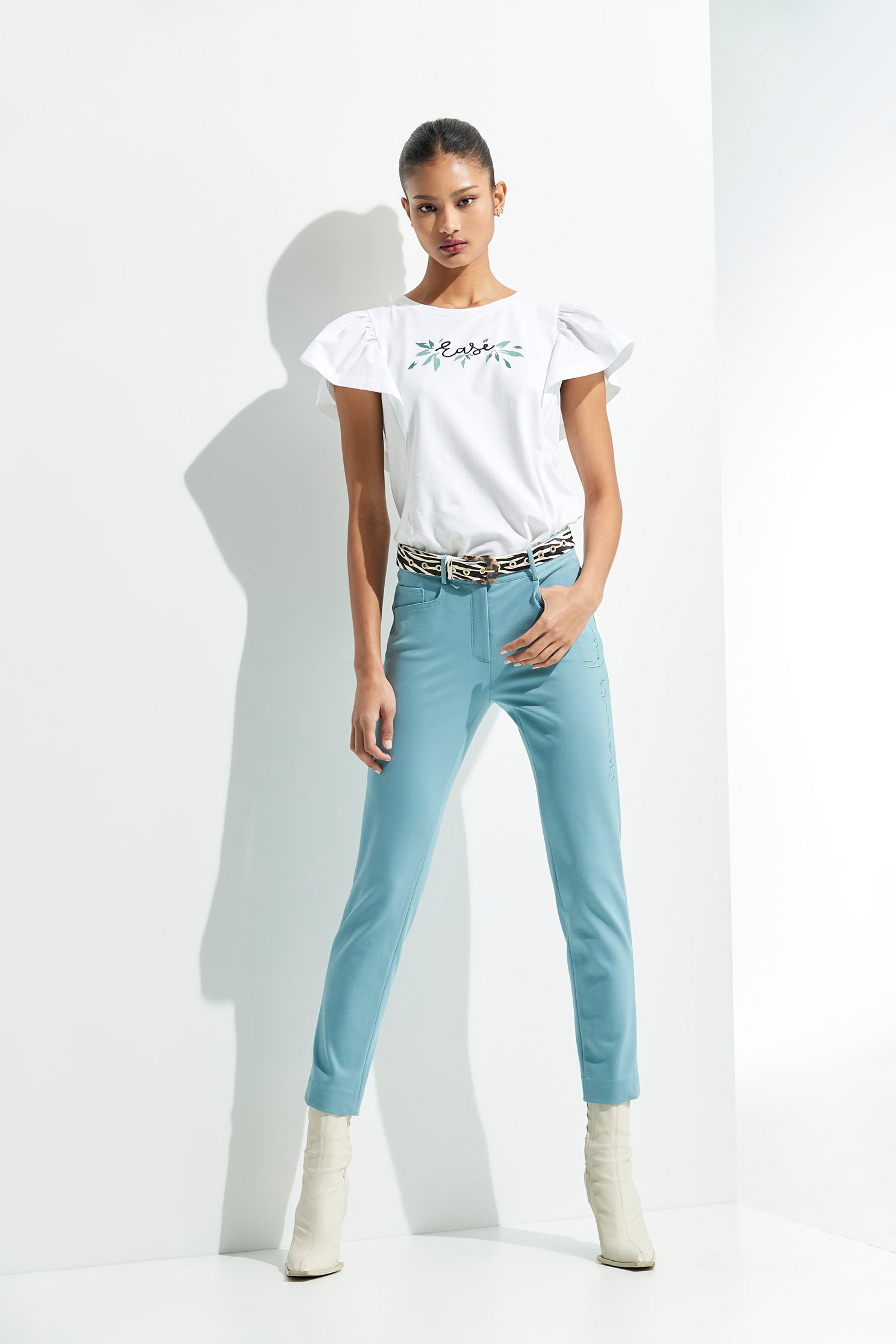 Basic White Slogan Tee With Flare SleeveT-shirt top with monogram embroidery,T-shirts,Tops,Embroidered,Season (SS) Look,Cotton