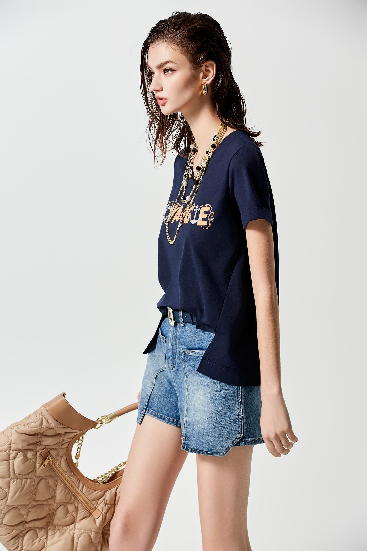 V-neck Front Slogan Navy TeeV-neck Front Slogan Navy Tee,T-shirts,Season (SS) Look,Cotton