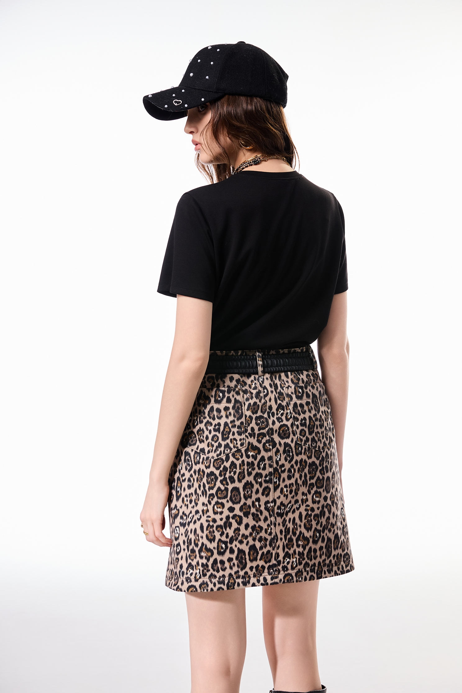 Leopard Print Heart Logo TeeLeopard Print Heart Logo Tee,Tops,Embroidered,Season (AW) Look,black tops