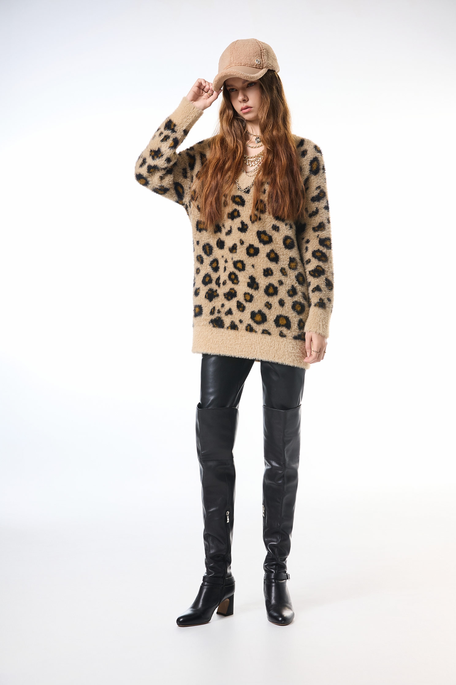 V-neck Leopard Print Knit TopV-neck Leopard Print Knit Top,Tops,Season (AW) Look,Knitted,Knitted tops