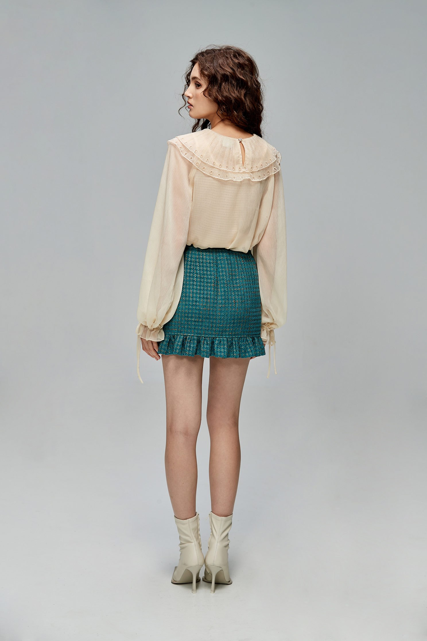 Chiffon Top With Lace Bertha CollarTop with cutwork embroidery,Tops,Under shirts,Embroidered,Season (AW) Look,Chiffon