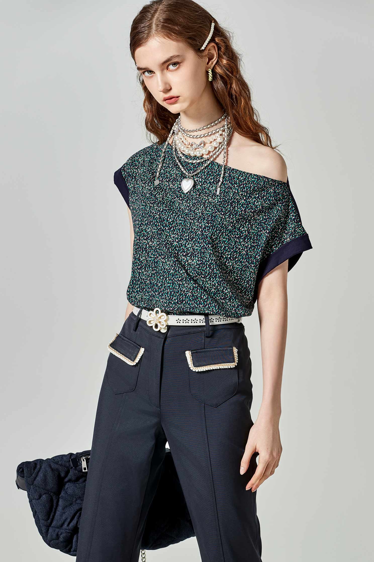 All Over Small Floral Print TopT-shirt top with bell pepper flower print,T-shirts,Tops,Season (SS) Look