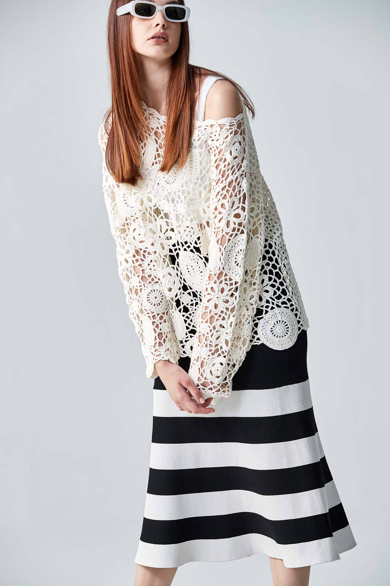 Hollow Out Lace TopKnit top with vintage hand crocheted floral,Tops,originalpattern,Season (AW) Look,Knitted,Knitted tops,Knitted tops