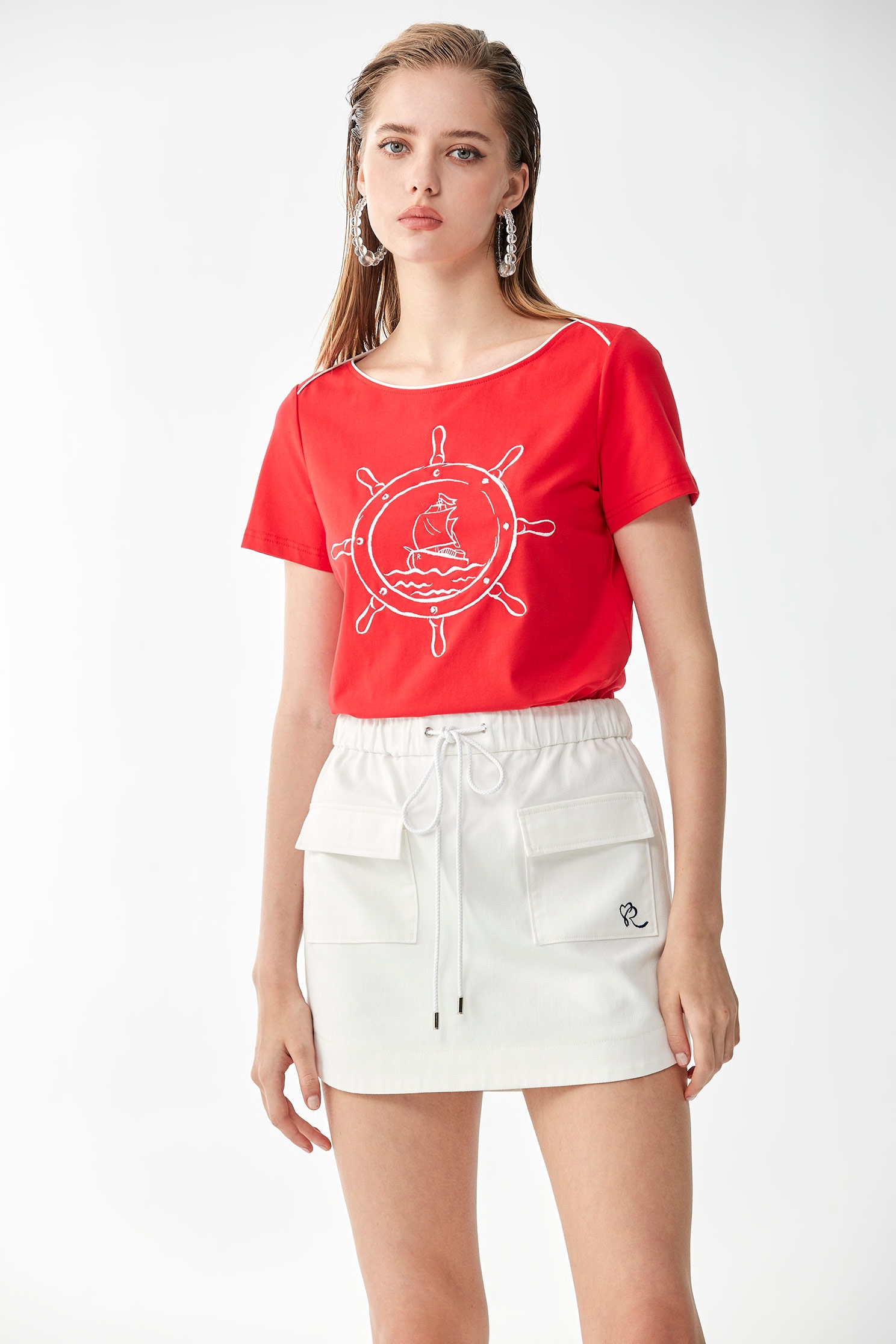 Front Embroidered Graphic TeeFront Embroidered Graphic Tee,T-shirts,Tops,Embroidered,Season (SS) Look,Cotton