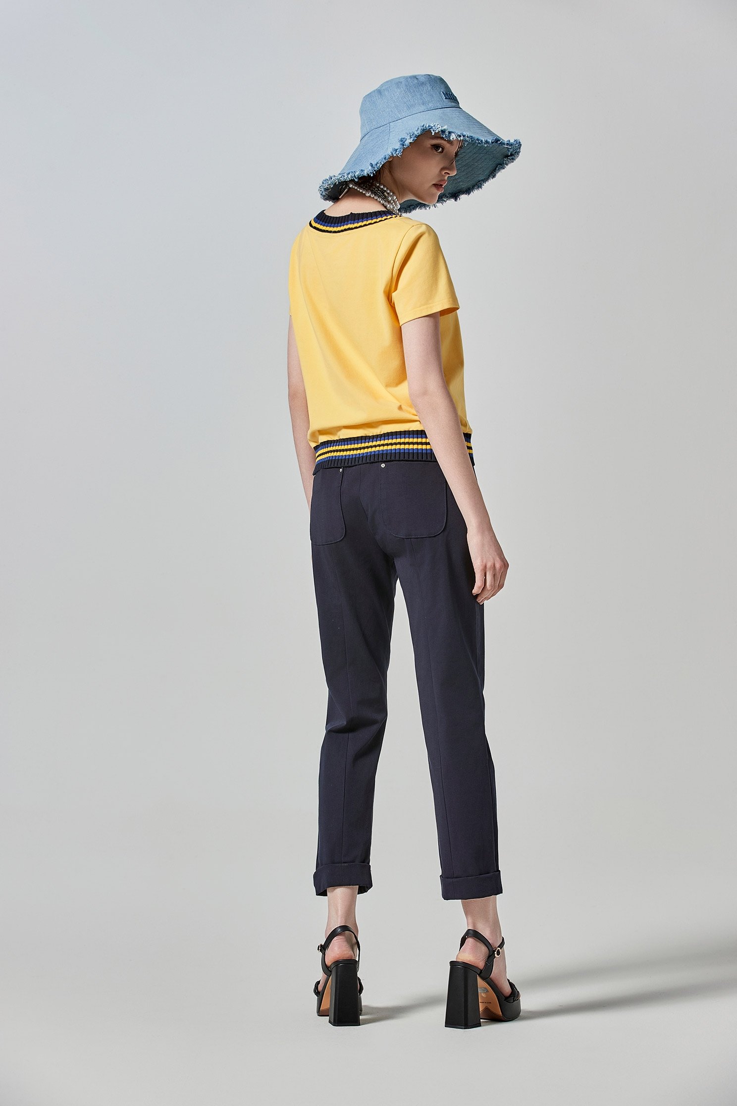 Short Sleeve Yellow Top With Contrast Trim DetailShort Sleeve Yellow Top With Contrast Trim Detail,T-shirts,Season (SS) Look,Cotton,Embroidered