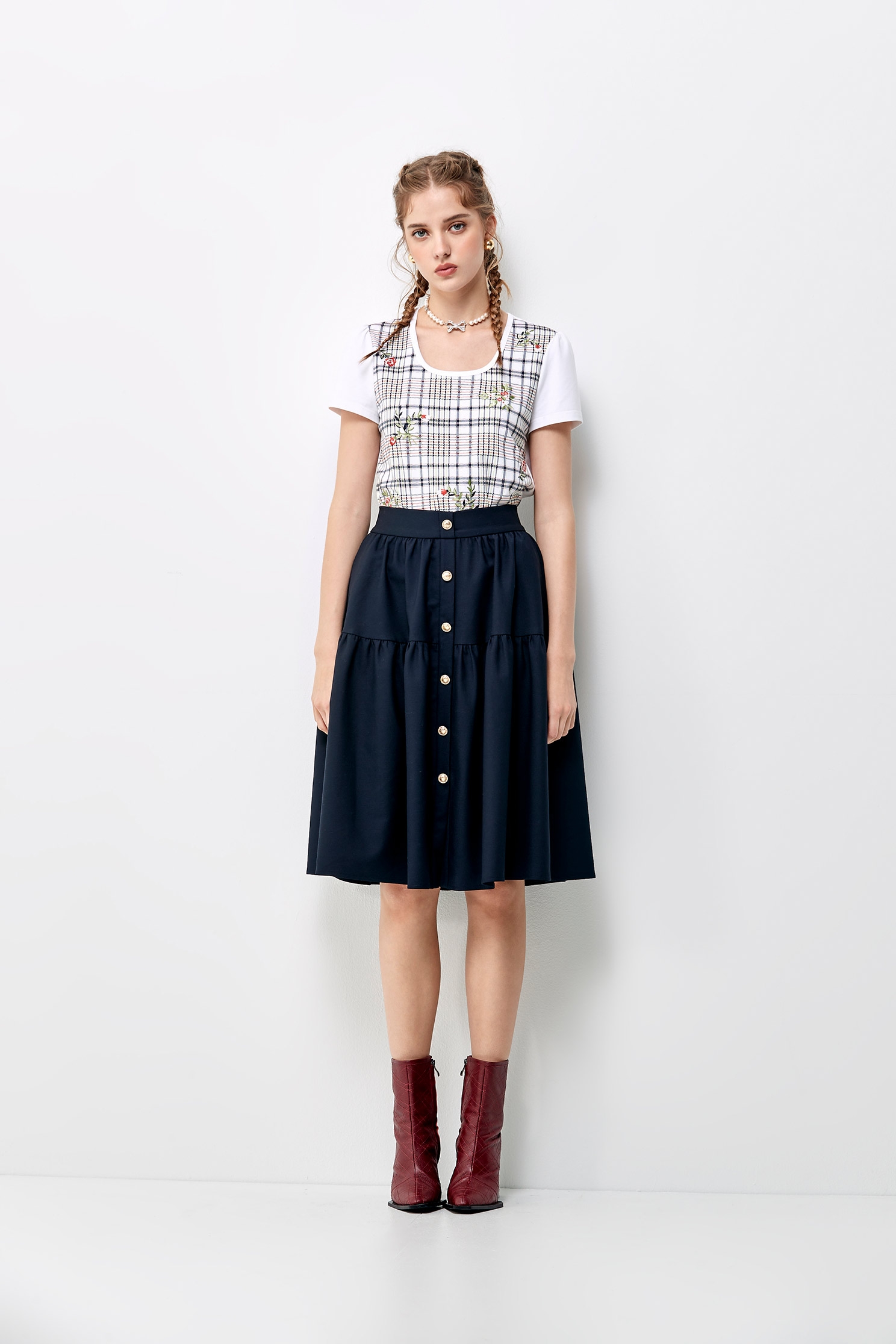 Checkered Tee With Floral EmbroideryCheckered Tee With Floral Embroidery,T-shirts,T-shirts,Tops,Embroidered,Plaid,Season (AW) Look,Cotton