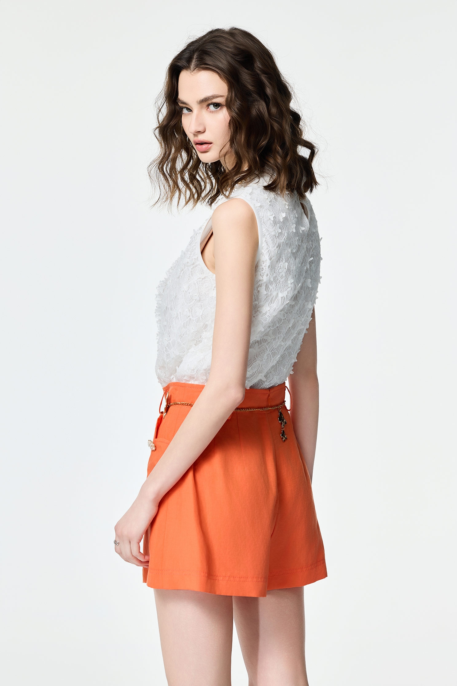 Butterfly Detail Ruffle Lace VestButterfly Detail Ruffle Lace Vest,sleeveless tops,Tops,Embroidered,Season (SS) Look,White tops,sleeveless tops,Lace